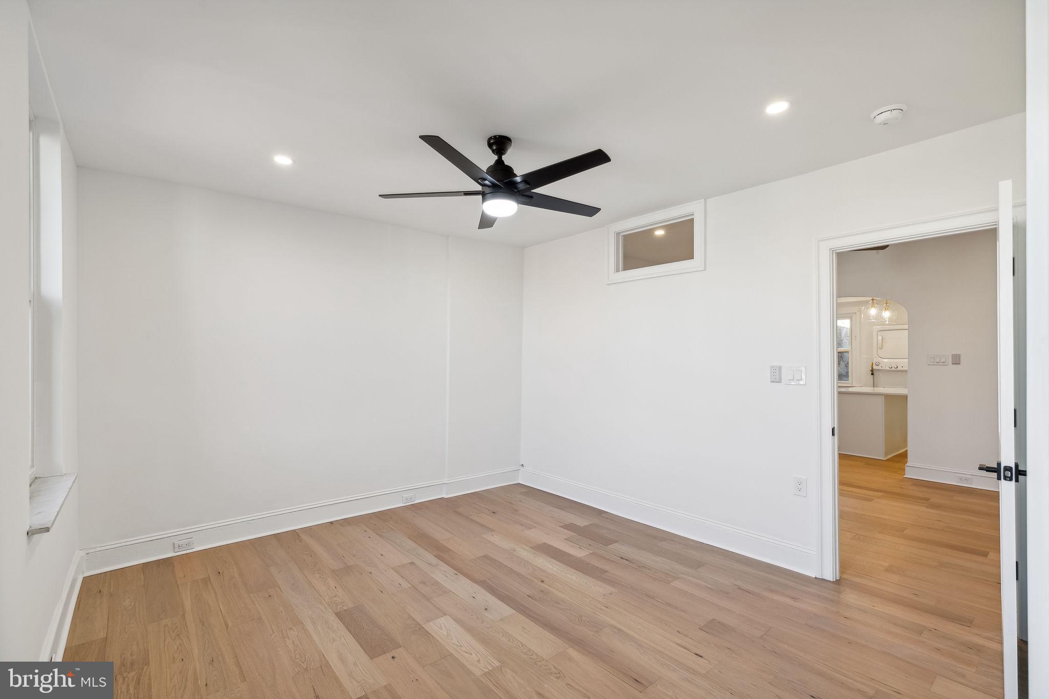 824 CHRISTIAN ST #3F