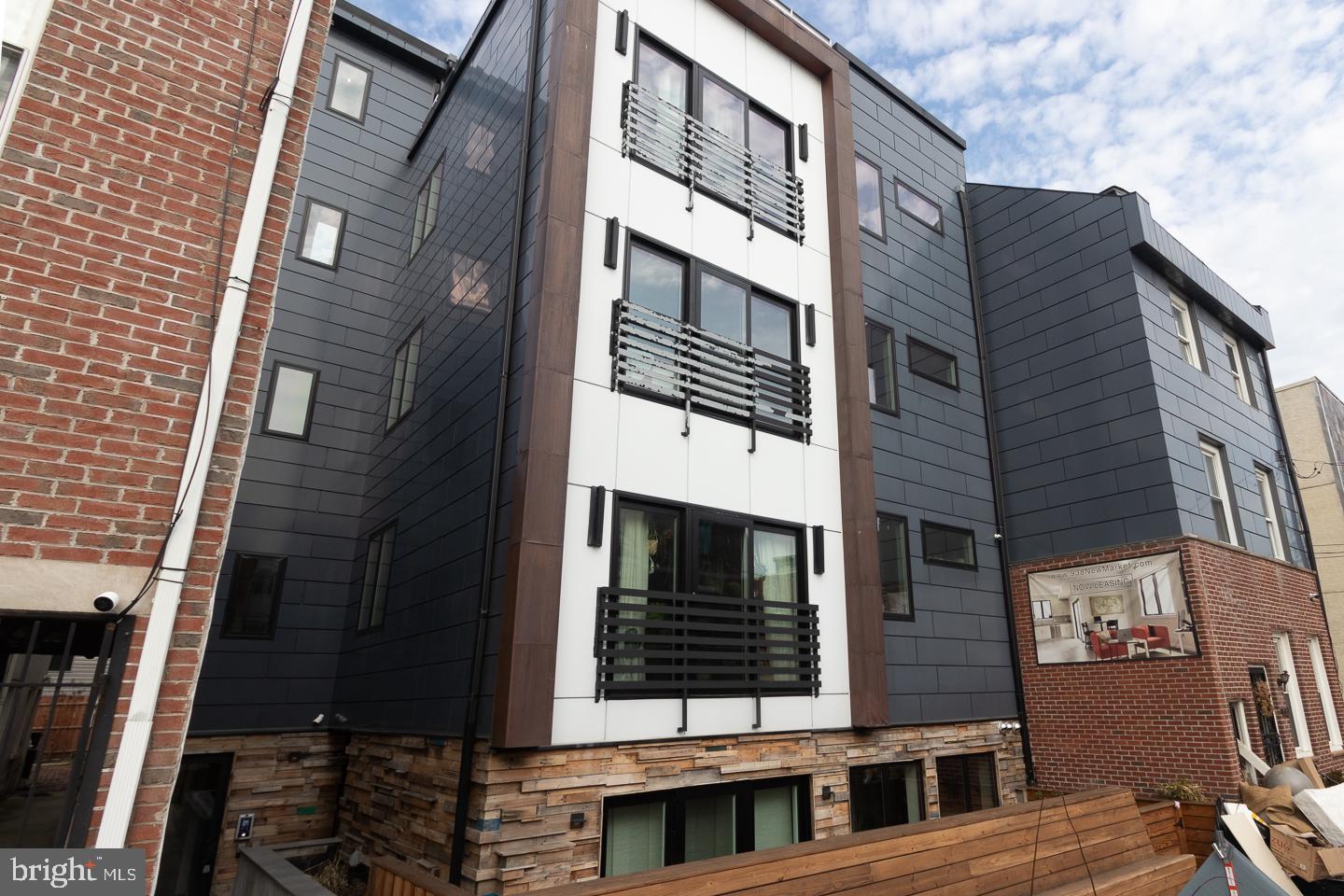 938 NEW MARKET STREET #301