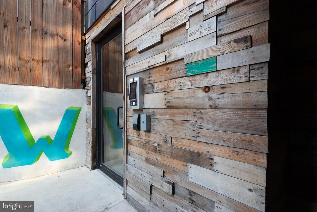938 NEW MARKET STREET #301