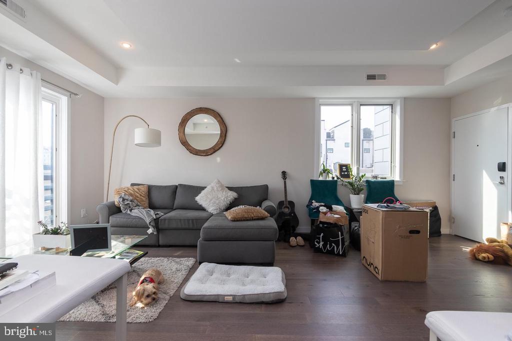 938 NEW MARKET STREET #301