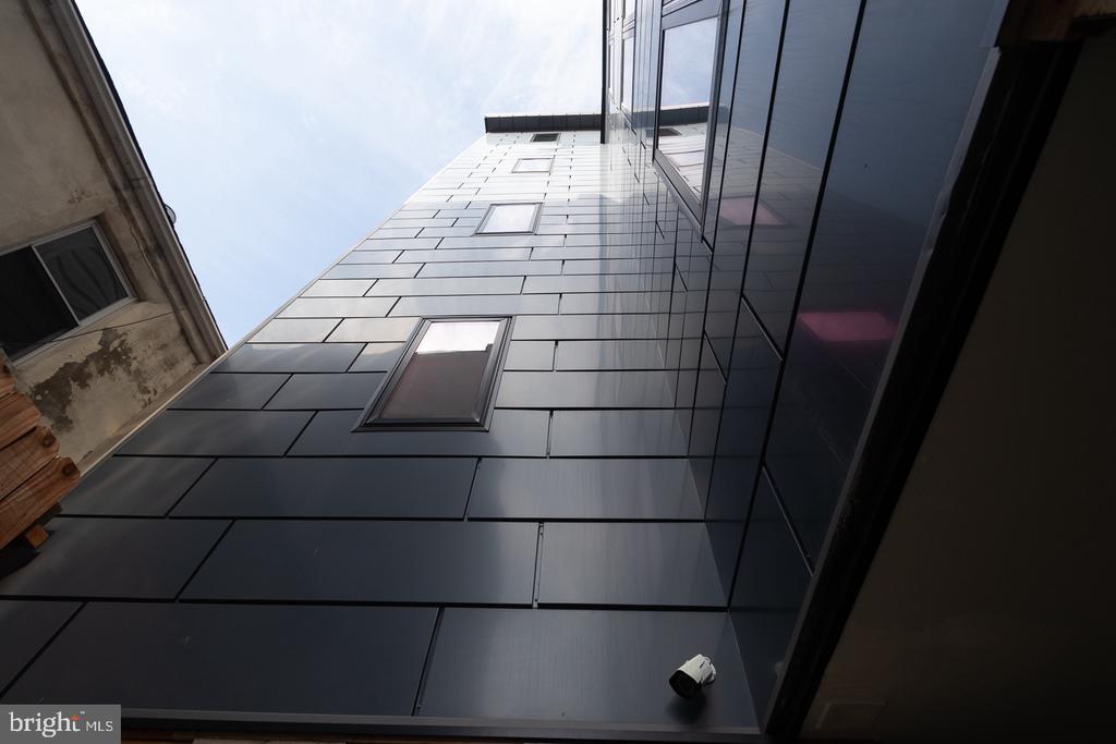 938 NEW MARKET STREET #302