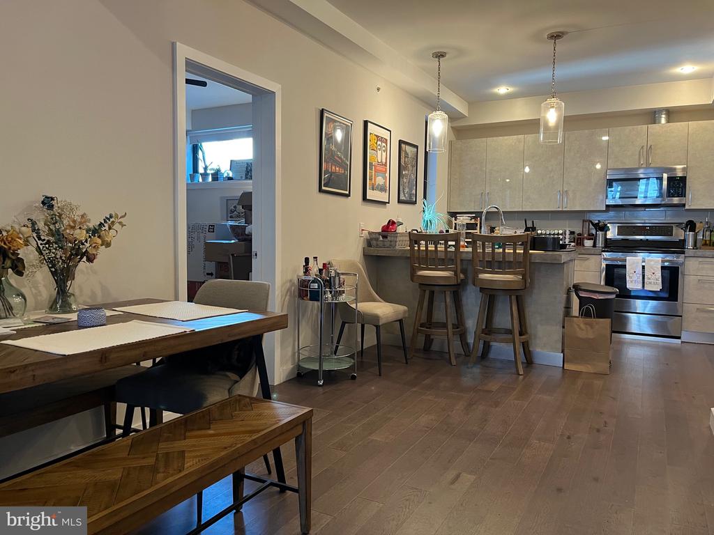 938 NEW MARKET STREET #302