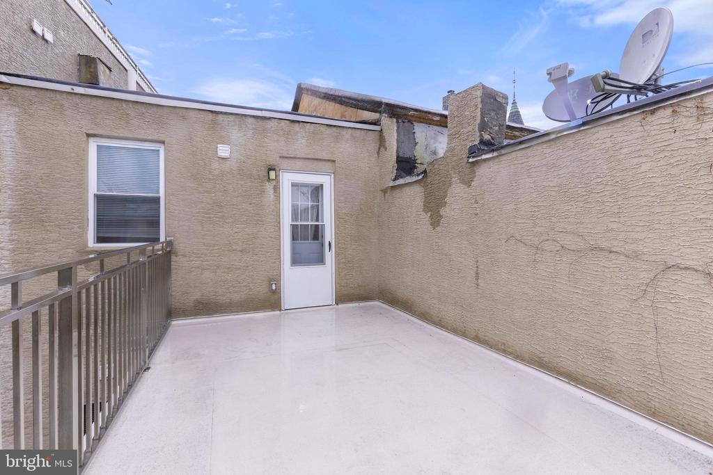 909 N 4TH STREET