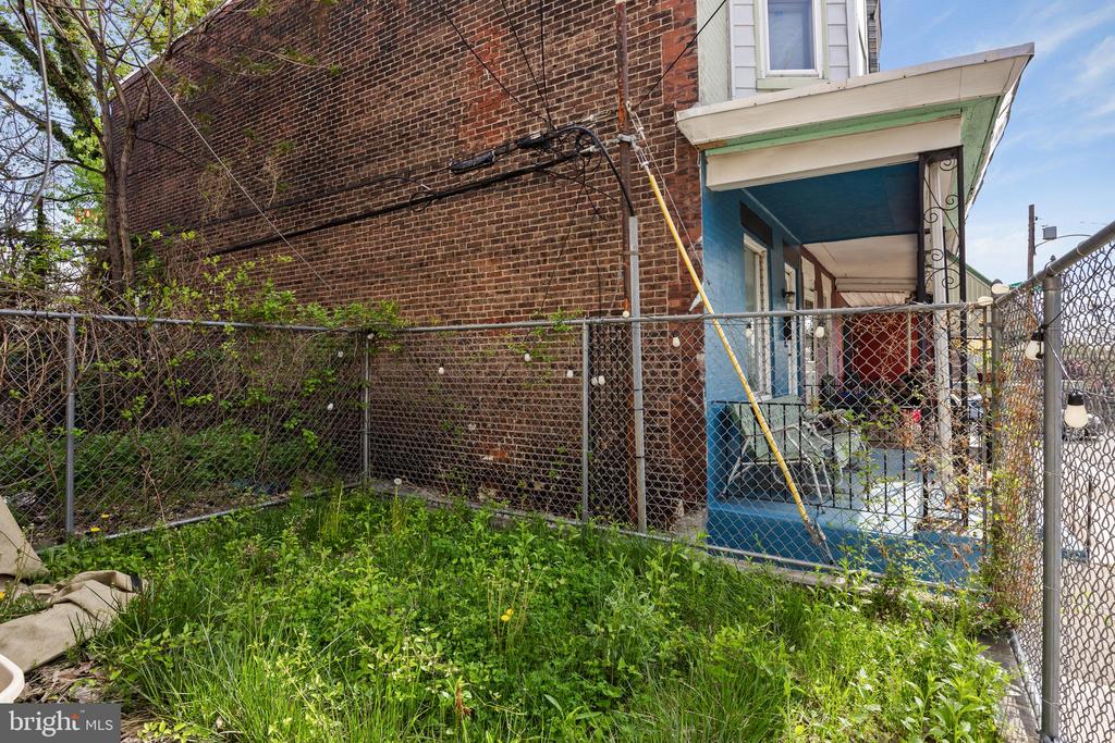 3641 N 11TH STREET