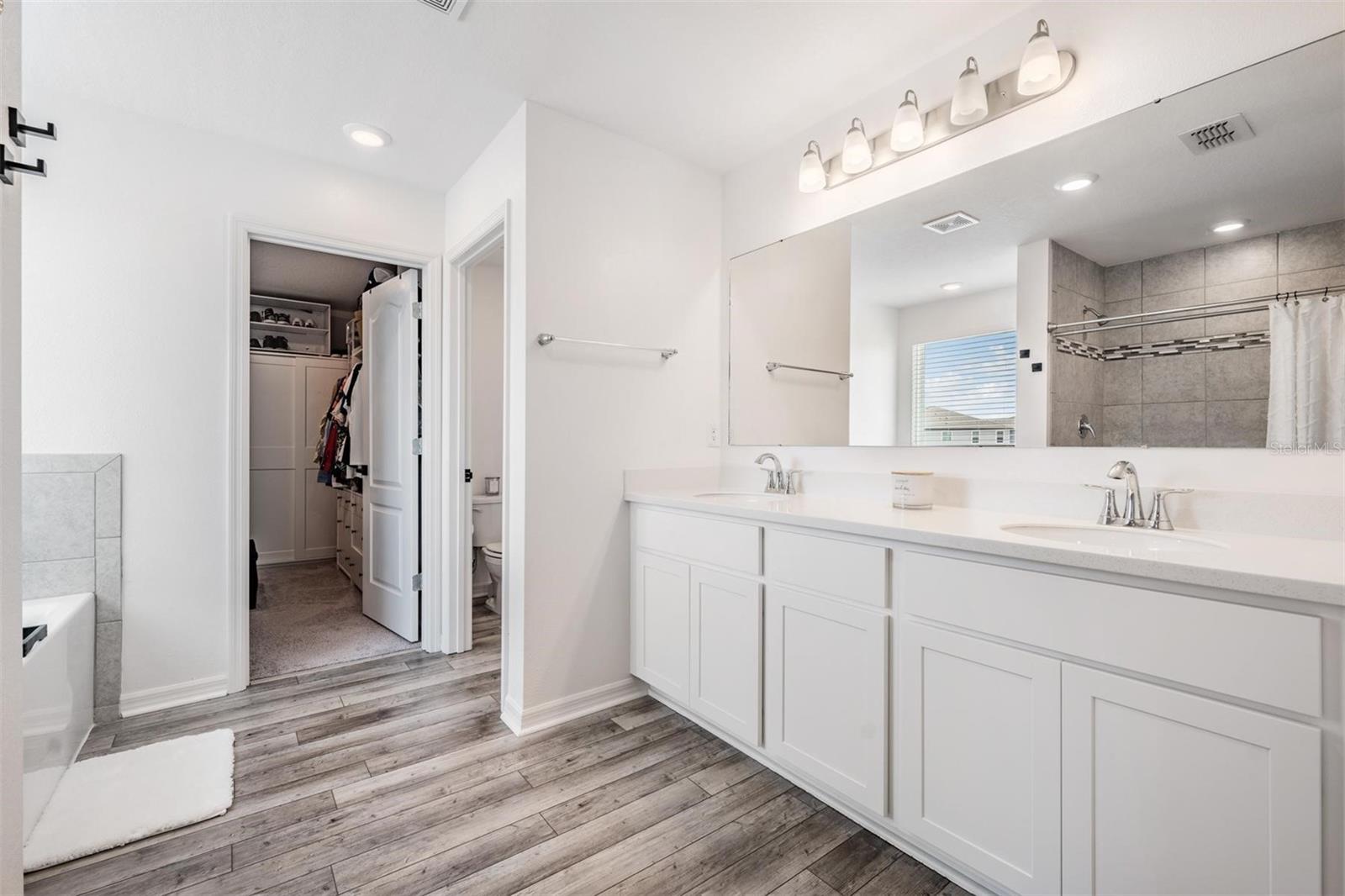 7759 ABBY BROOKS CIR