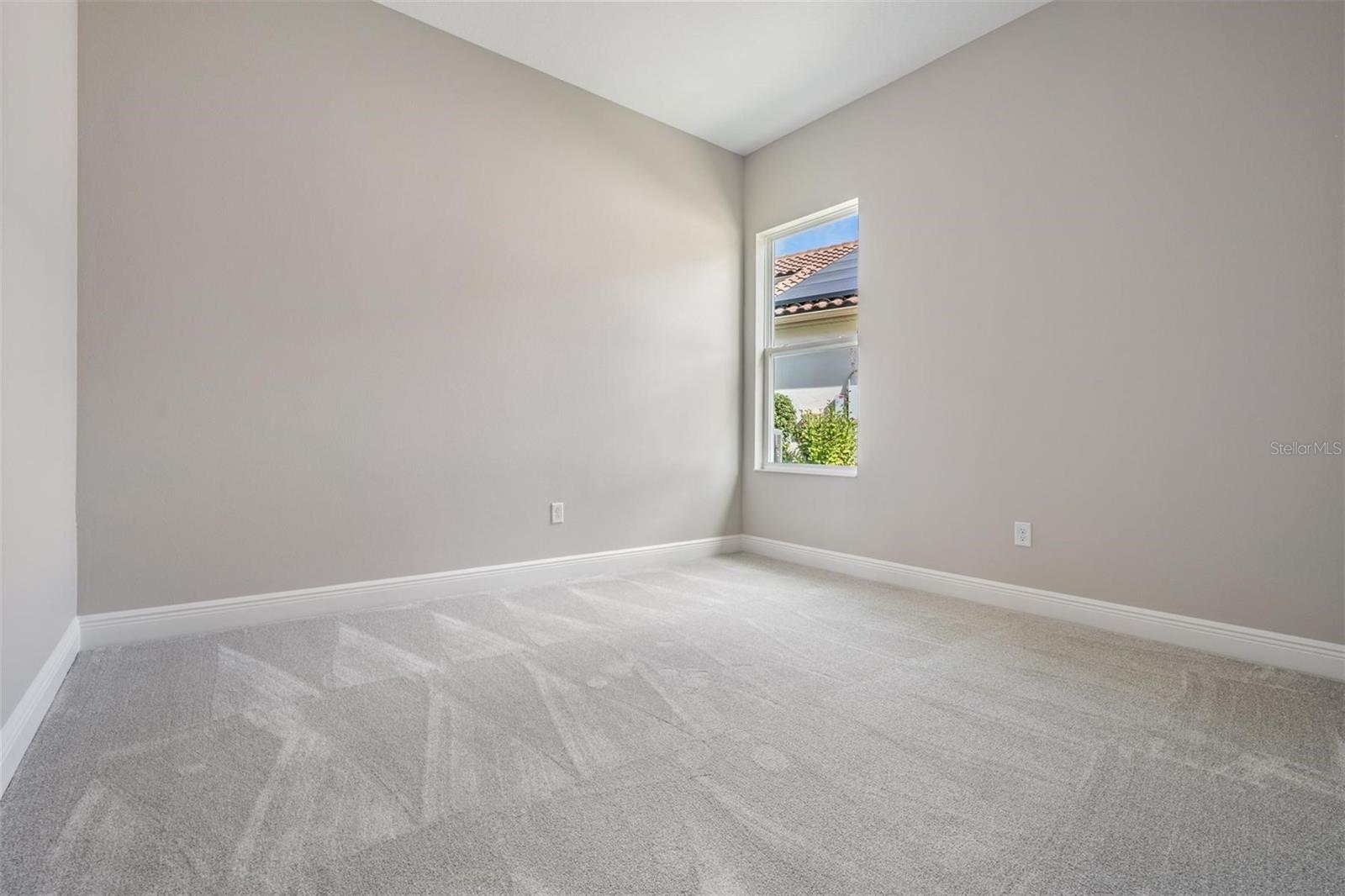 32884 ESTATE GARDEN DR