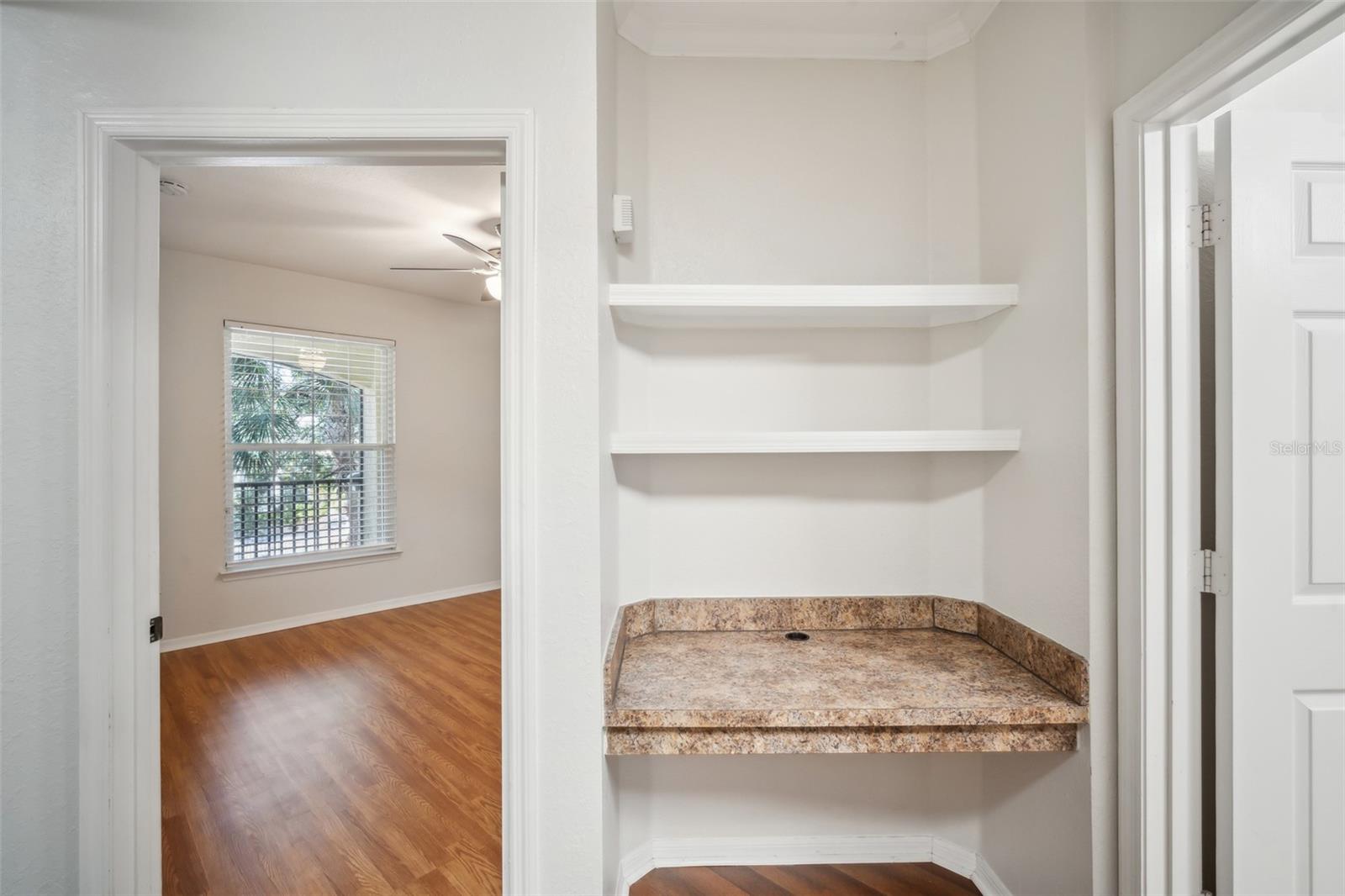 10019 COURTNEY PALMS BLVD #203