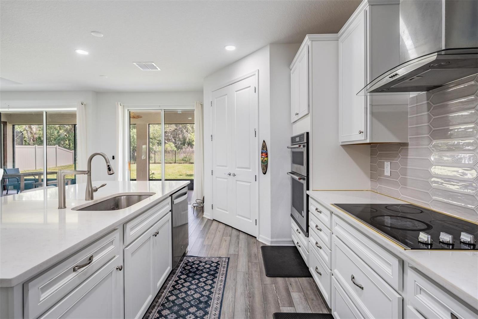 9405 IBIS GROVE BLVD