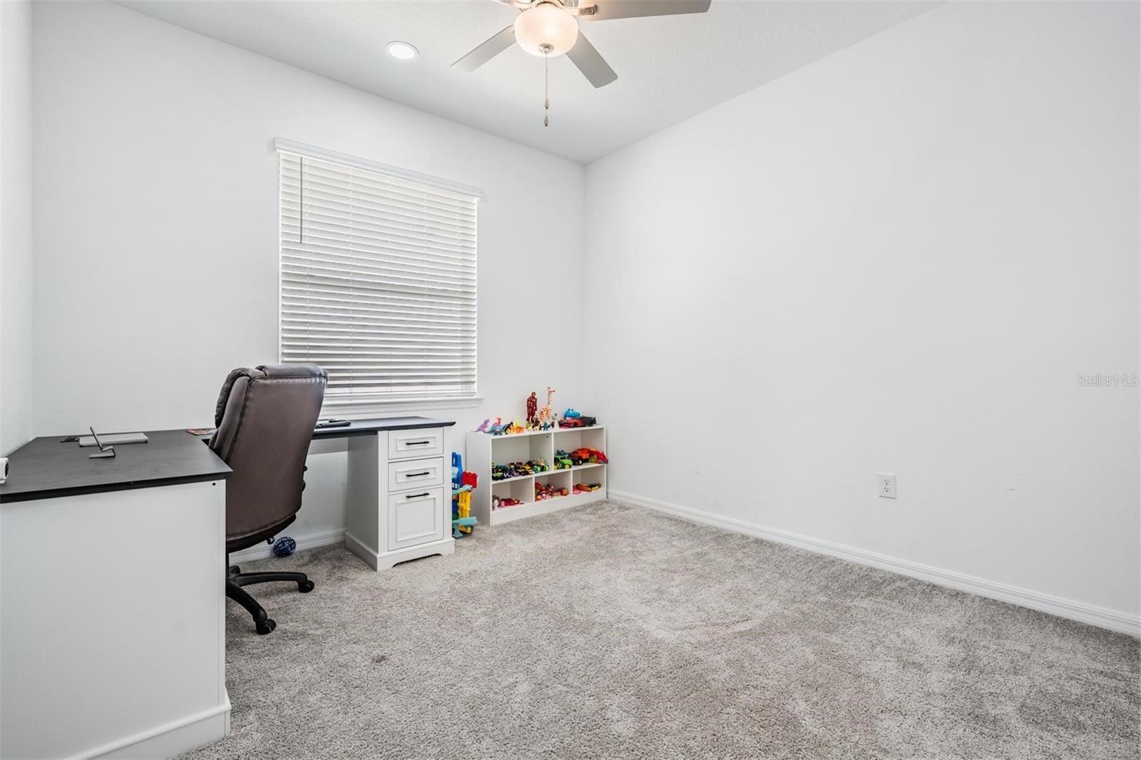 9405 IBIS GROVE BLVD