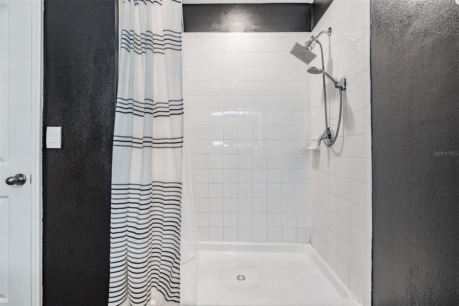 9028 FORGE BREEZE LOOP