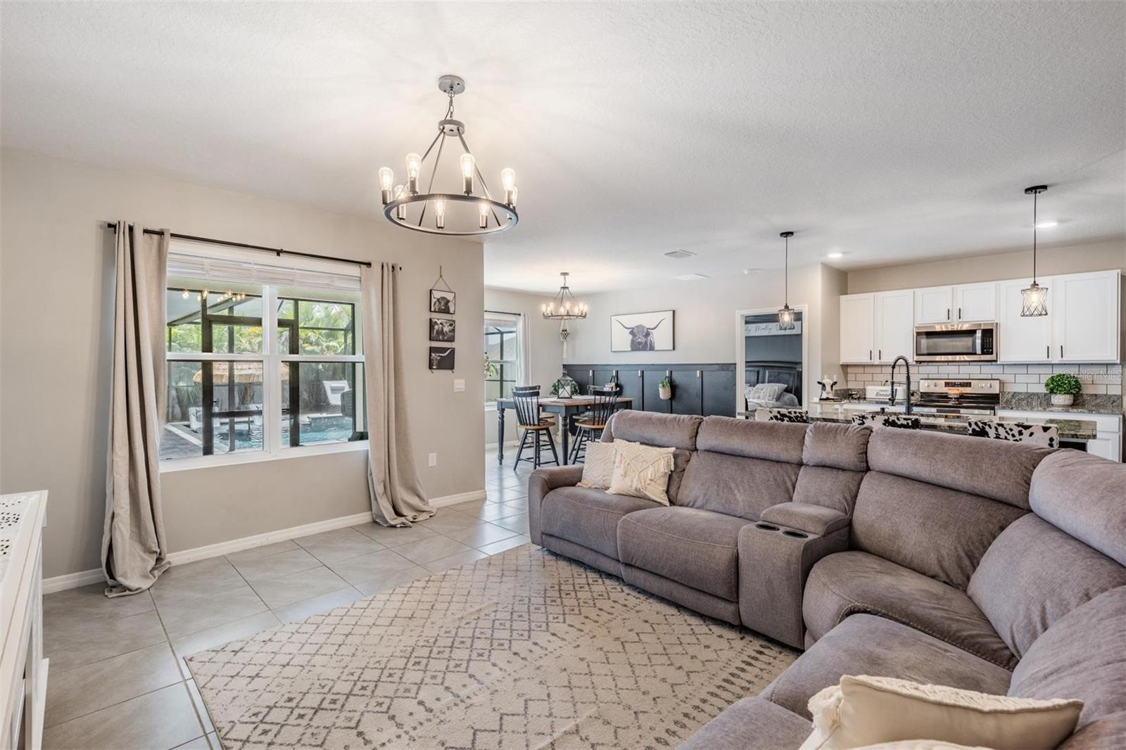 9028 FORGE BREEZE LOOP