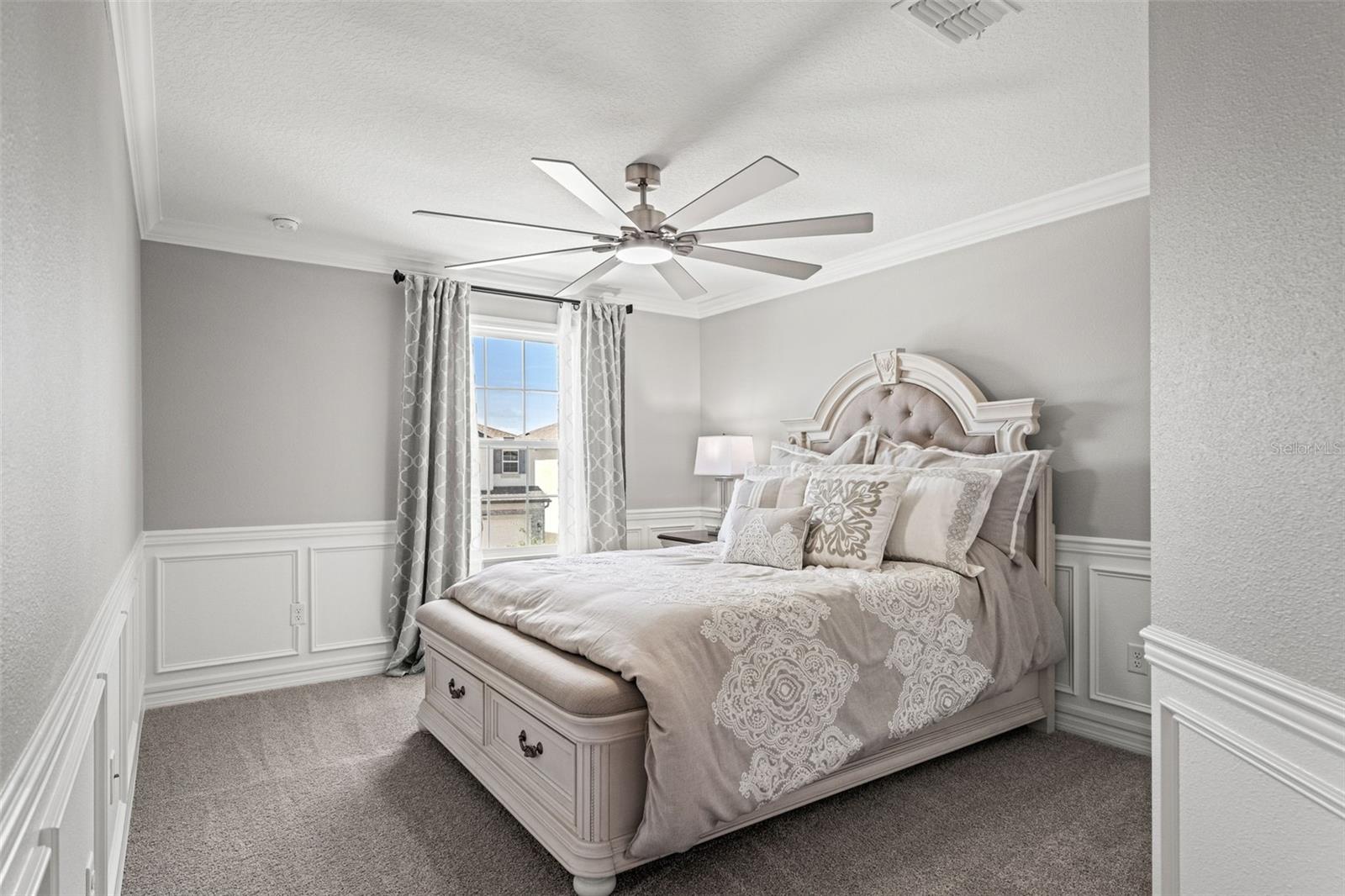 7819 NOTCHED PINE BND