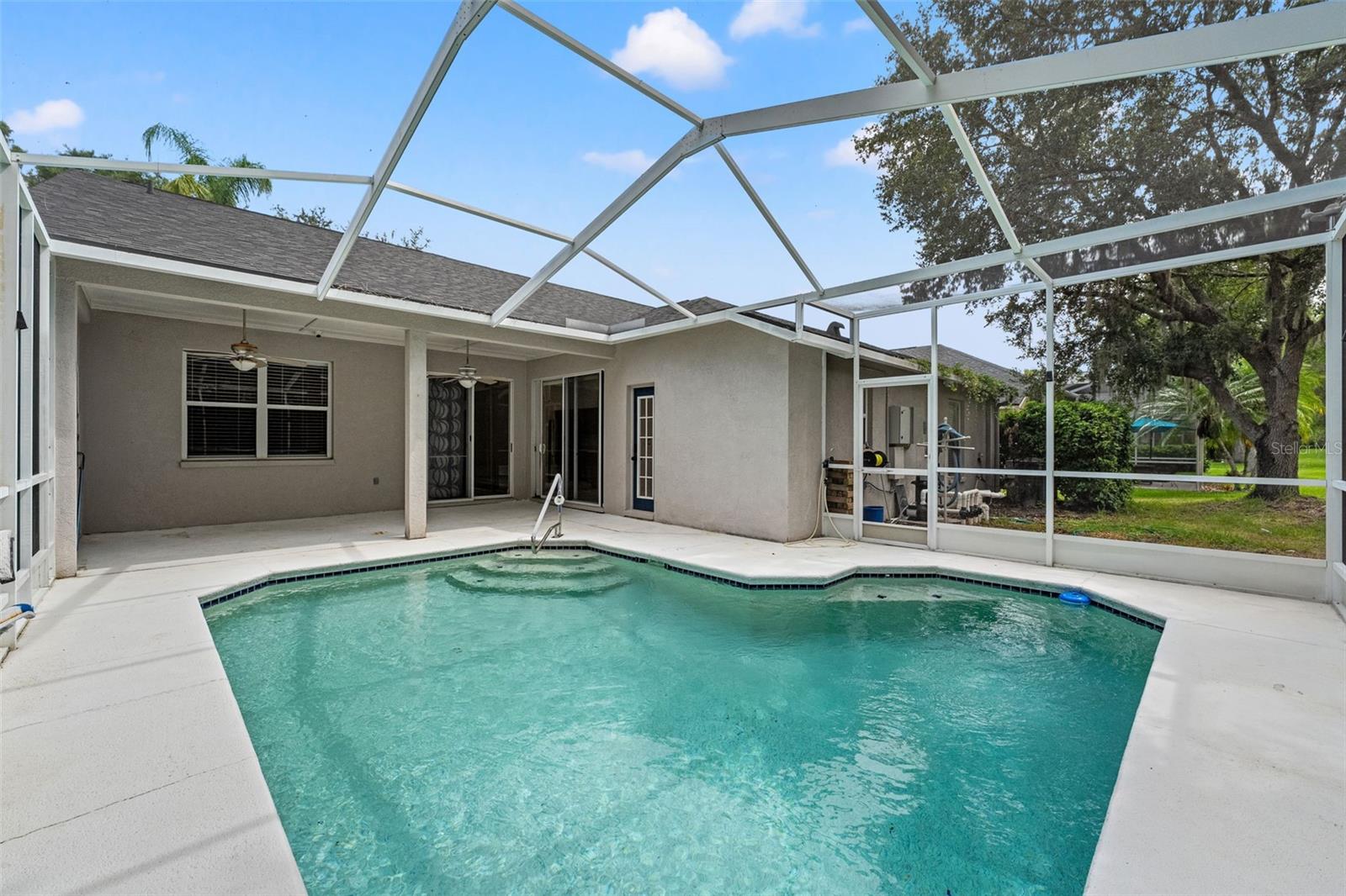 10208 THICKET POINT WAY