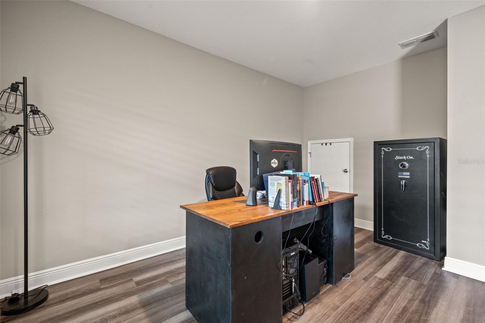 8235 ABBY BROOKS CIR