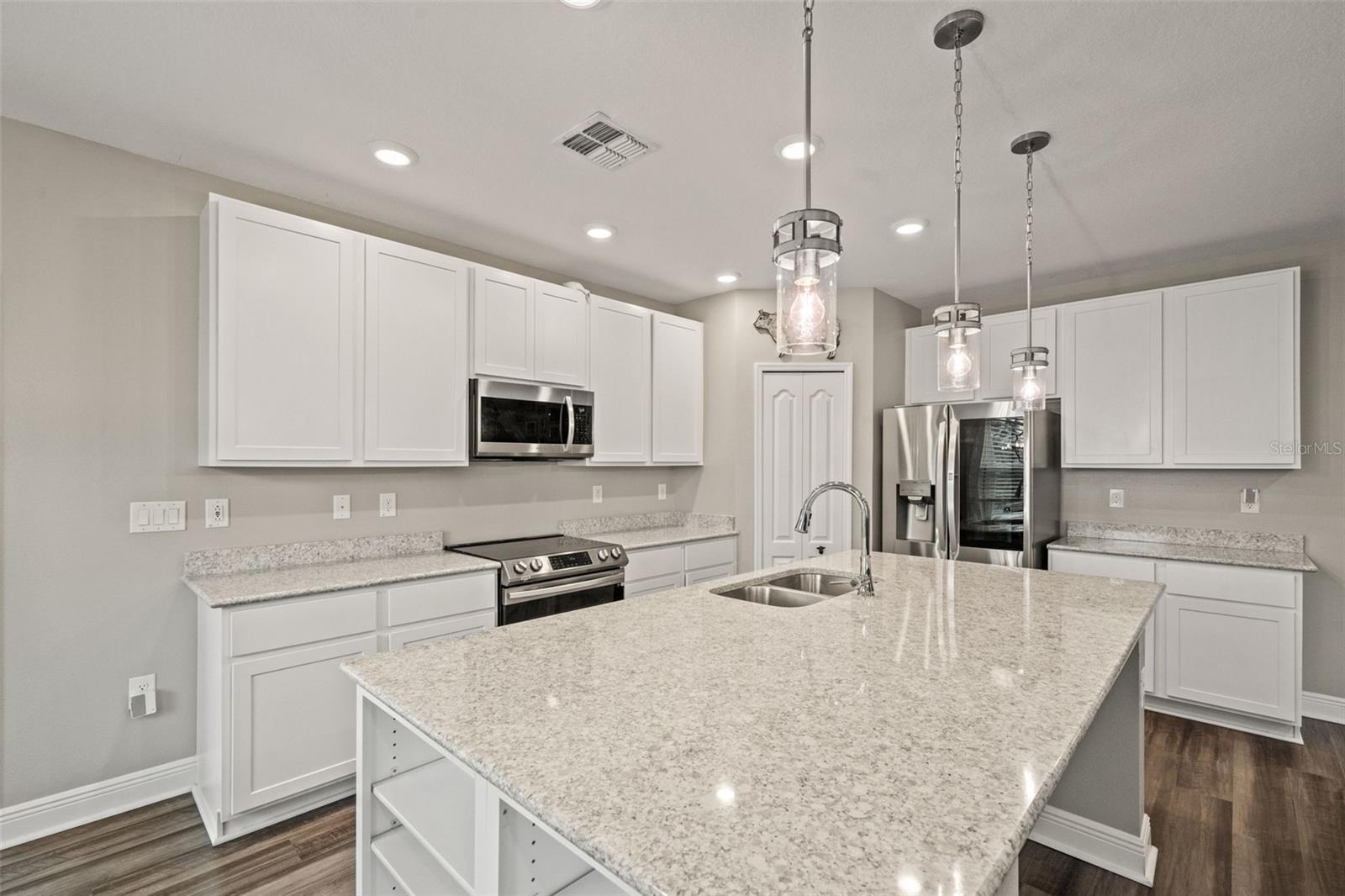 8235 ABBY BROOKS CIR