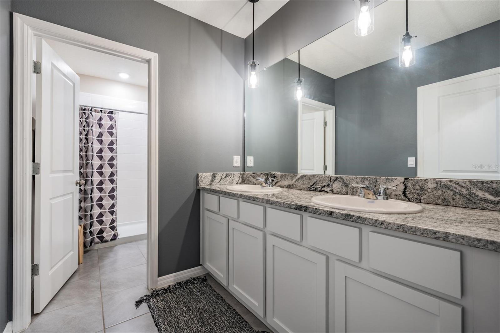 32524 TURTLE GRACE LOOP