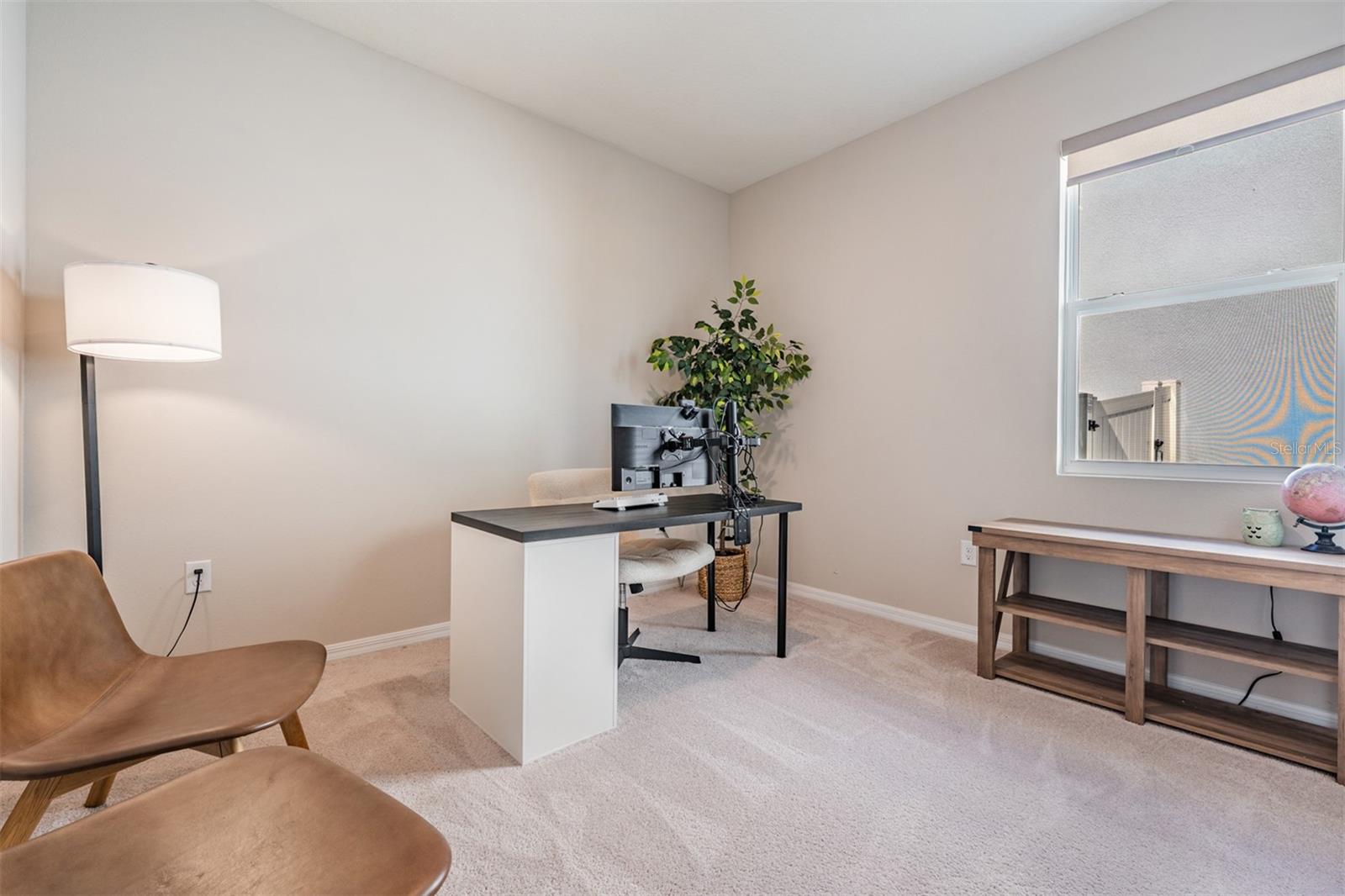 9817 ROWING DALE BND