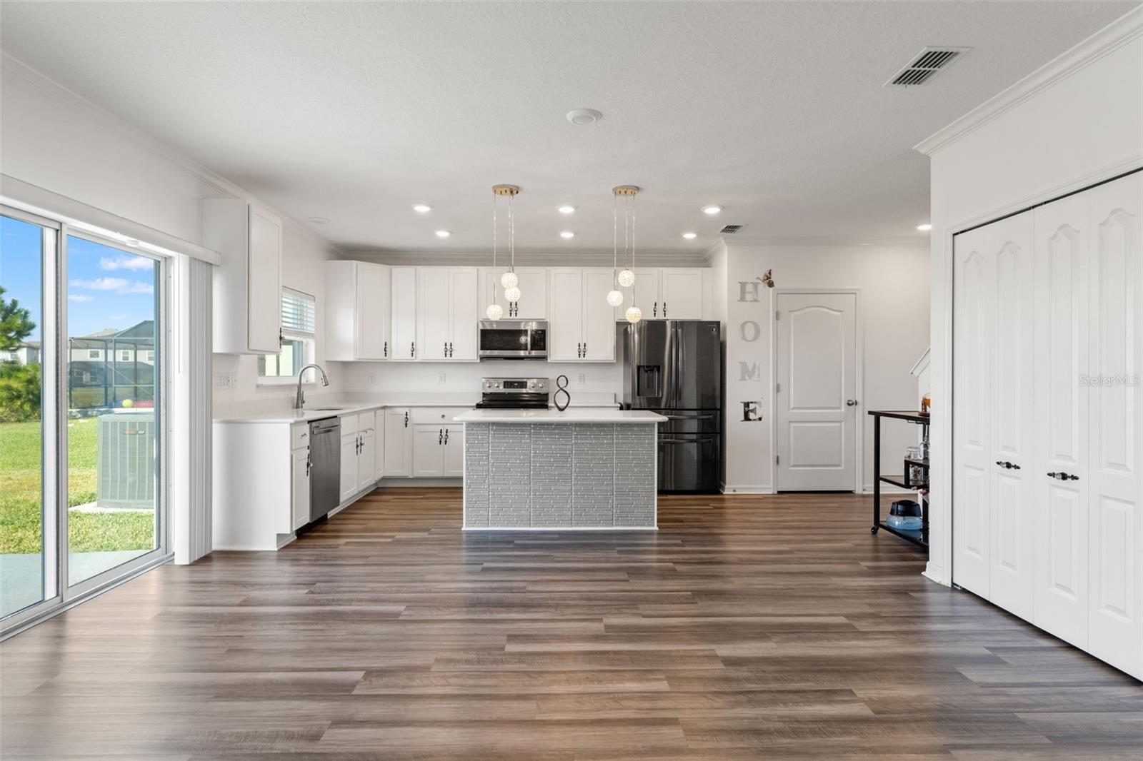 8223 ABBY BROOKS CIR