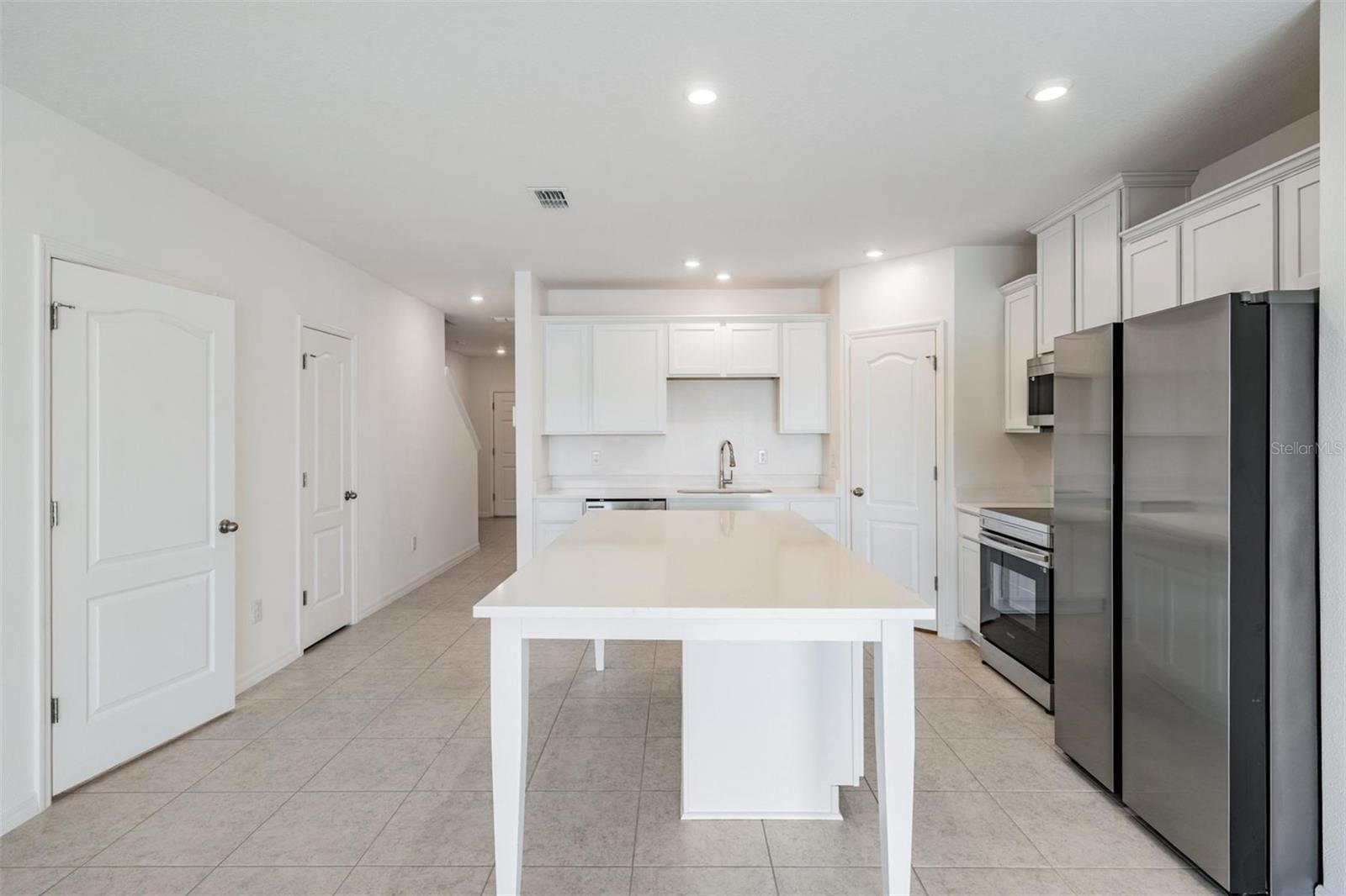 32096 POND APPLE BND