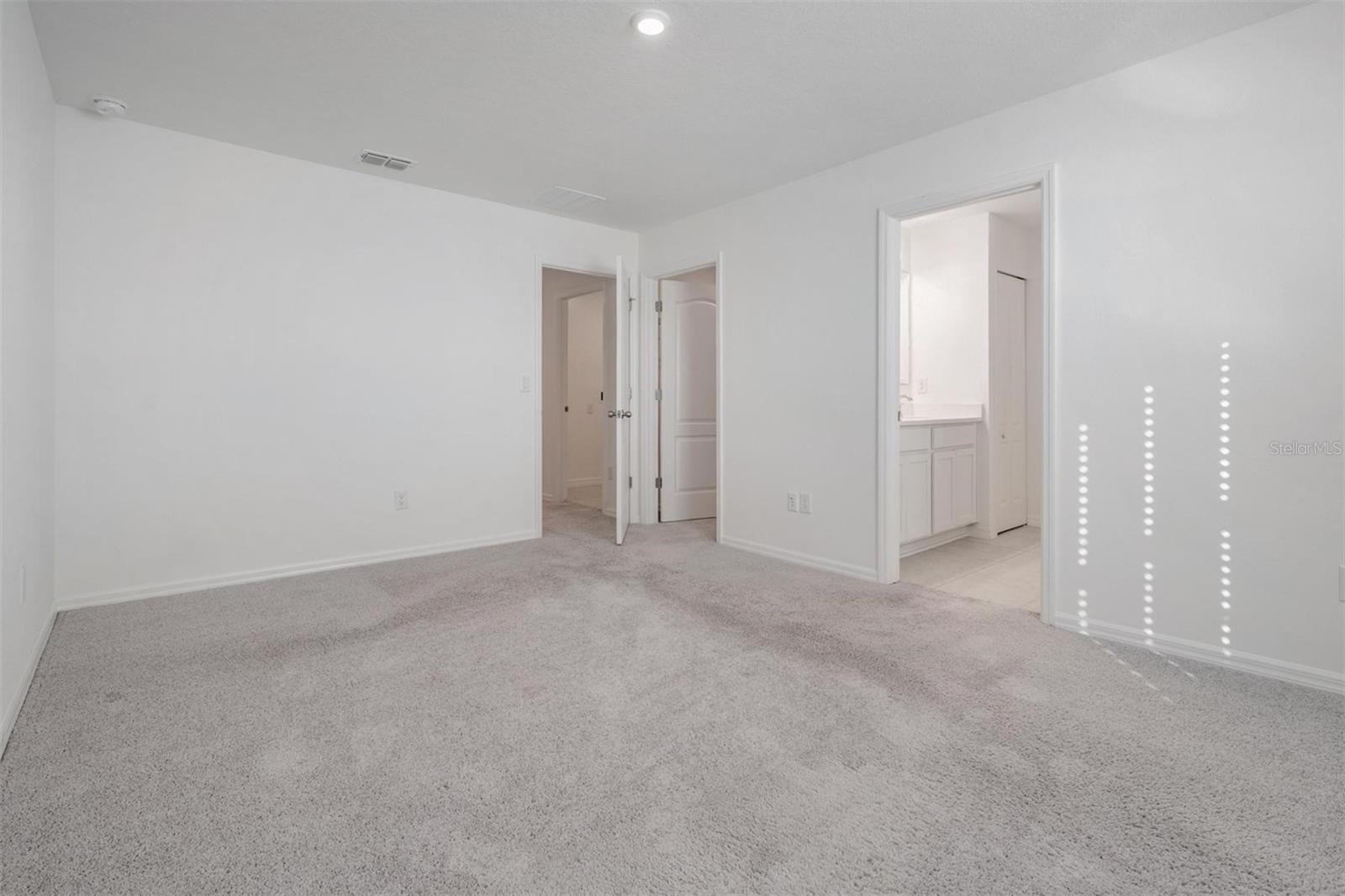 32096 POND APPLE BND