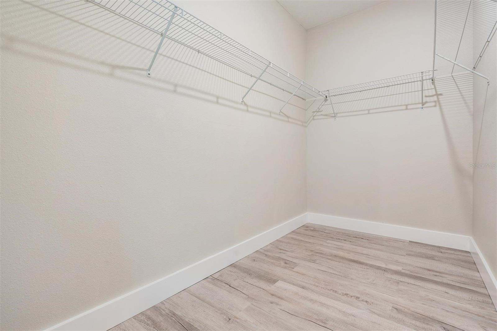 8082 ROLLING SHELL TRL