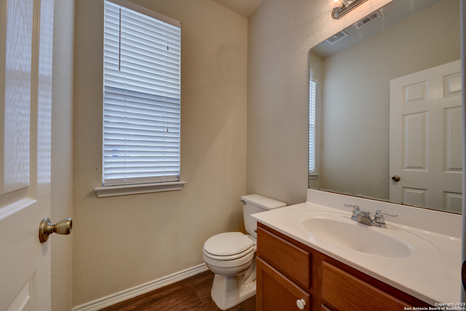 5723 Grayson Cove