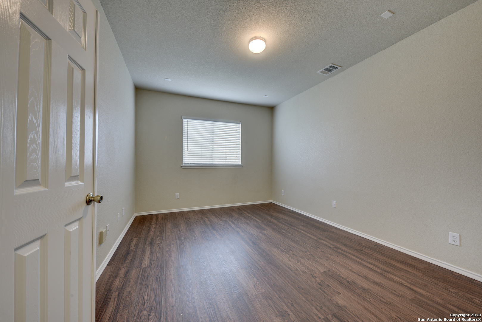 5723 Grayson Cove