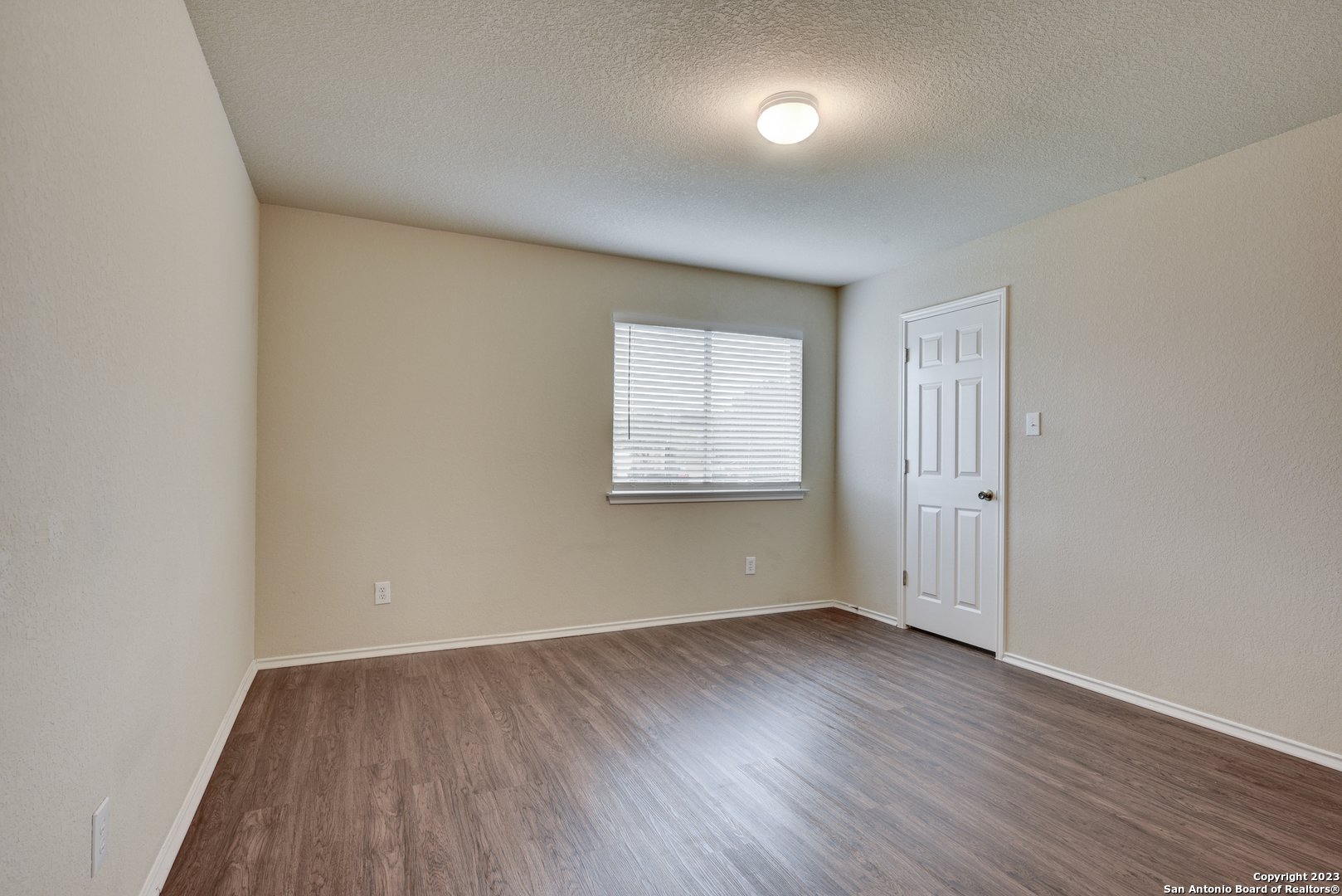 5723 Grayson Cove