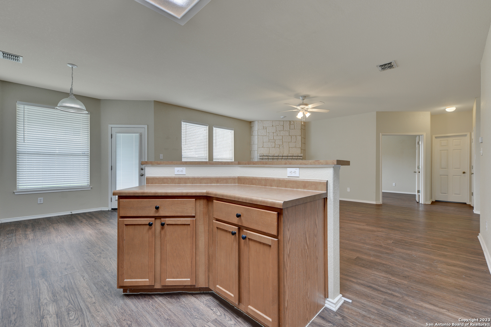 5723 Grayson Cove