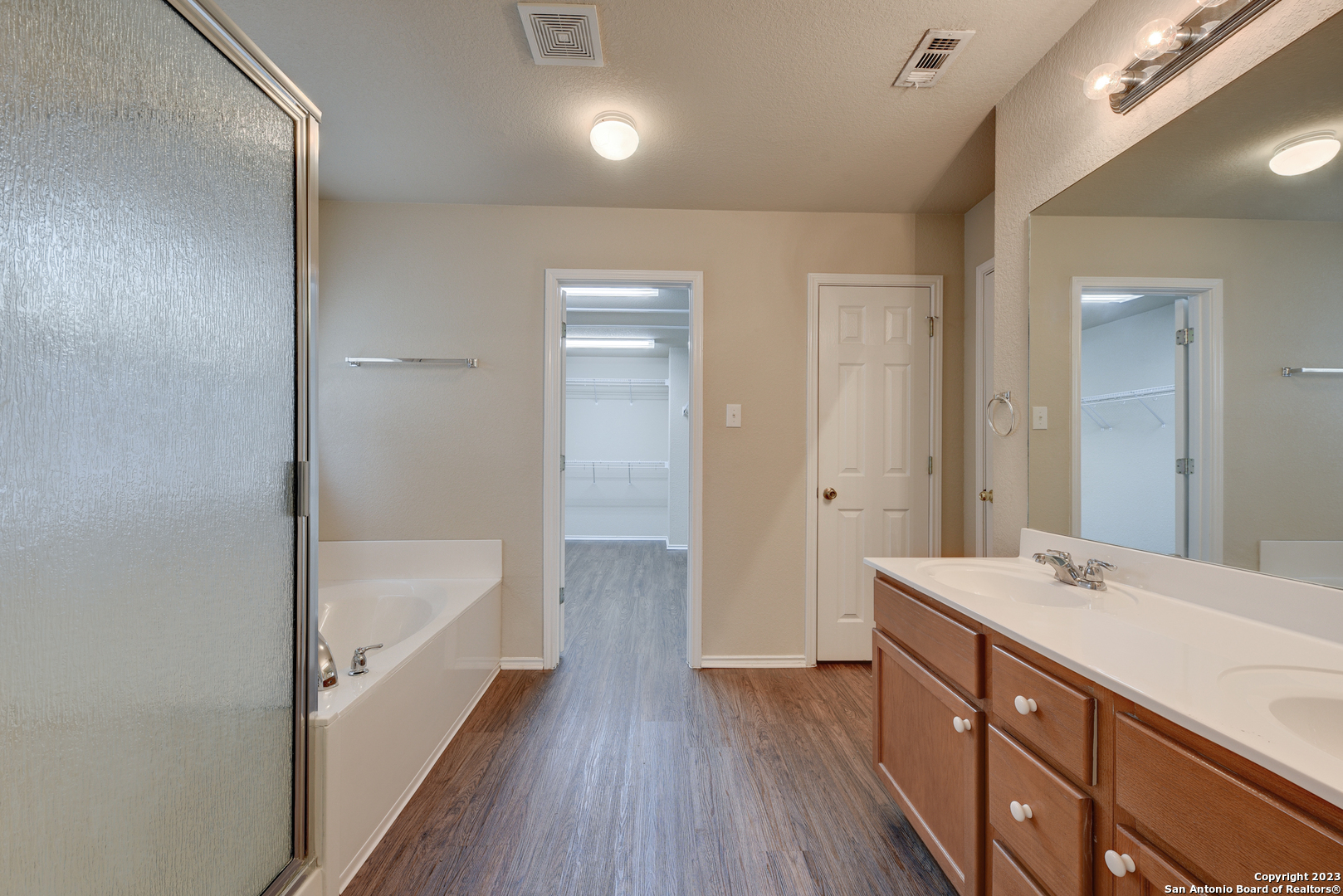 5723 Grayson Cove
