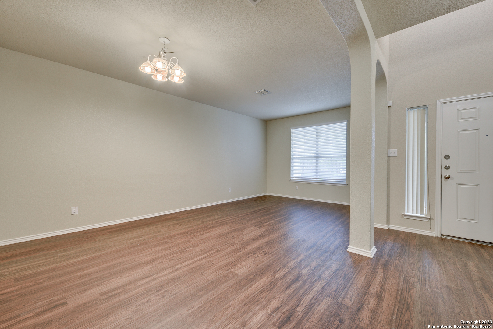 5723 Grayson Cove
