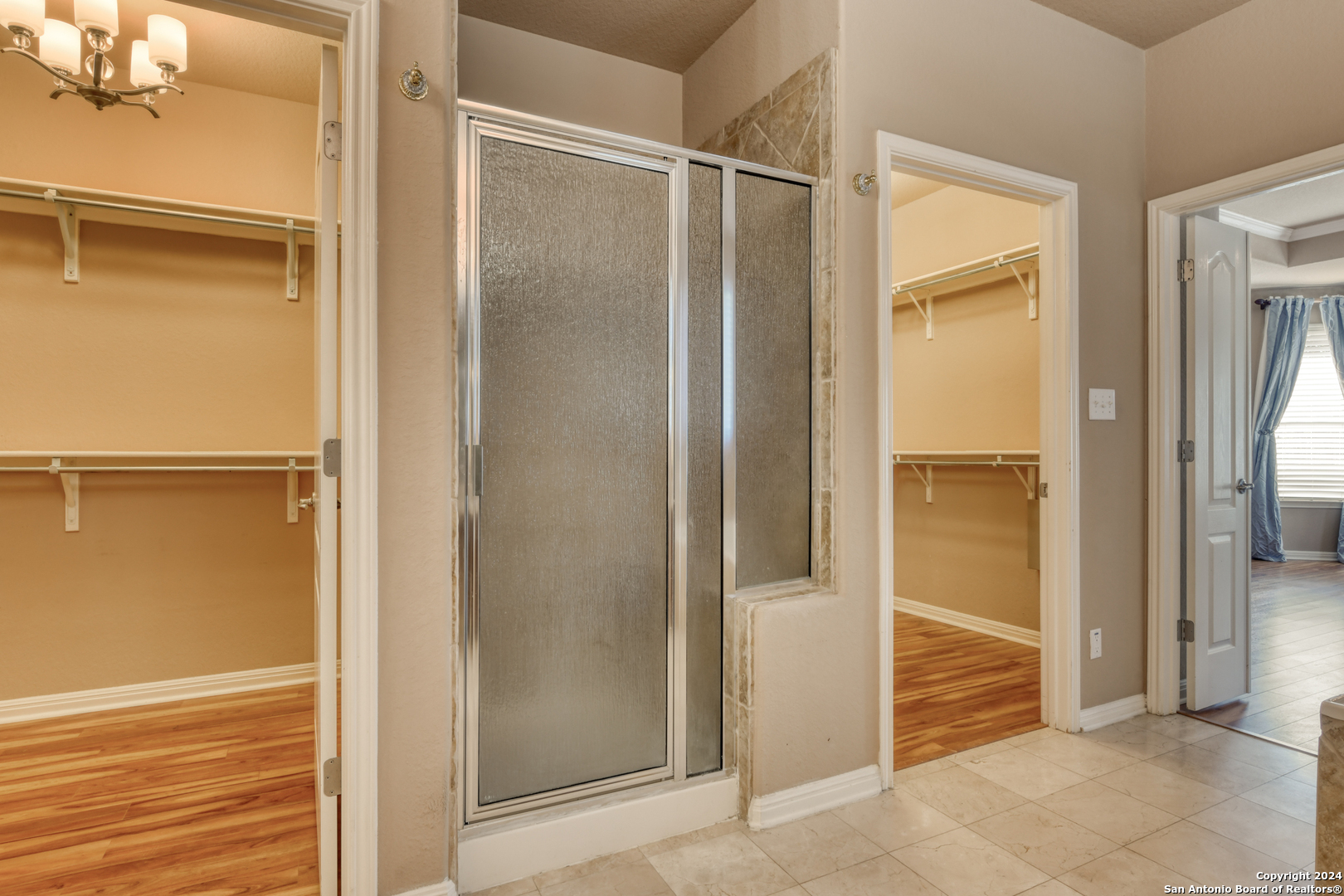 1334 GLENWOOD LOOP