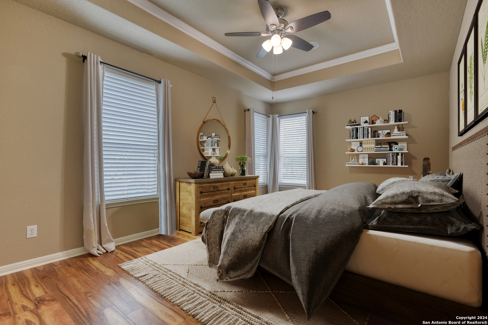 1334 GLENWOOD LOOP