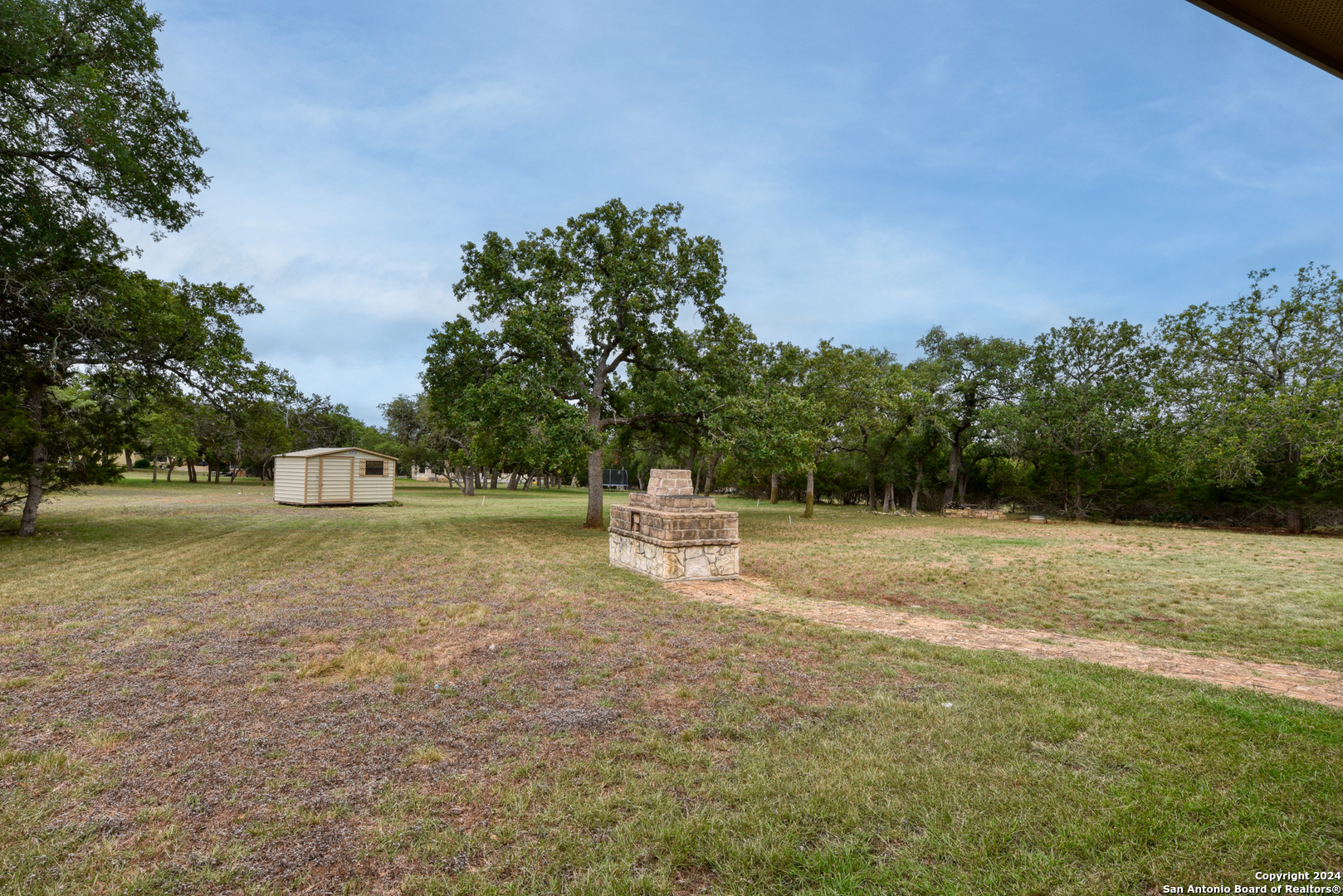 1334 GLENWOOD LOOP