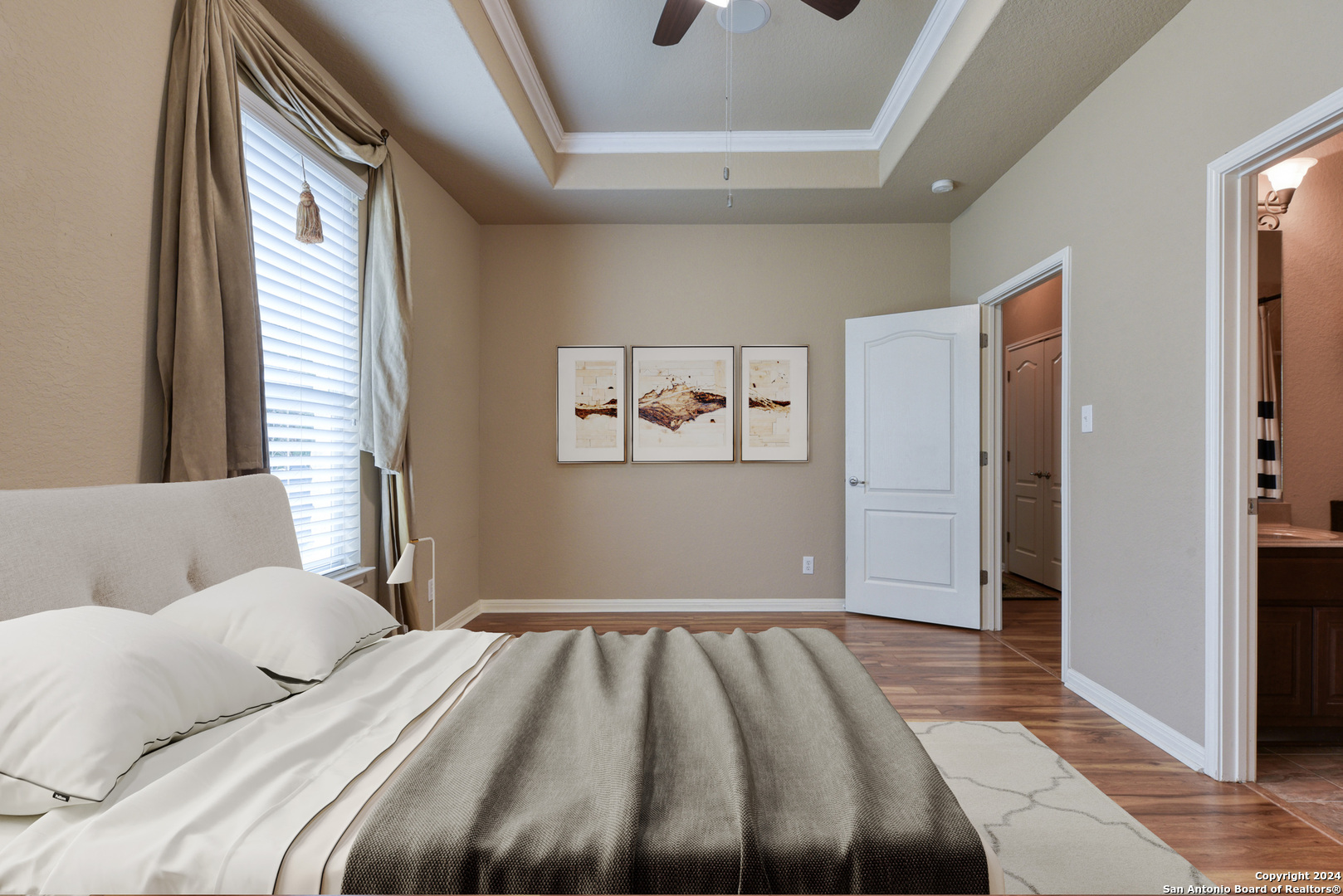 1334 GLENWOOD LOOP