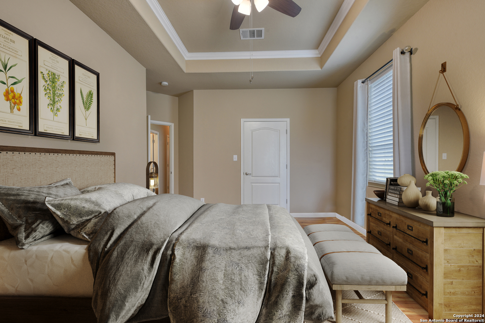 1334 GLENWOOD LOOP