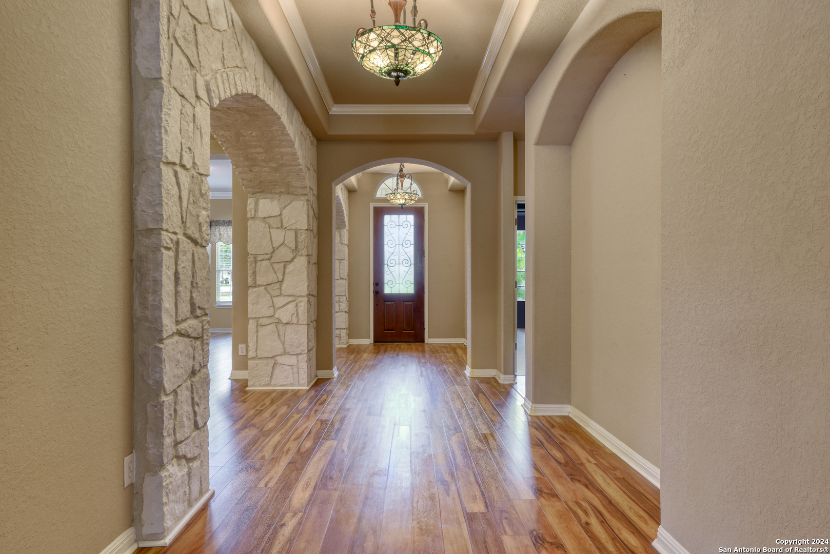 1334 GLENWOOD LOOP