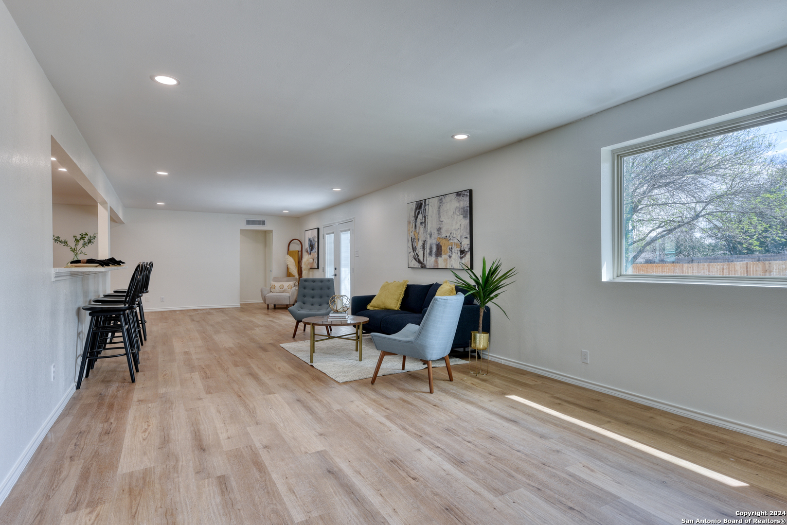 1006 TAMWORTH DR