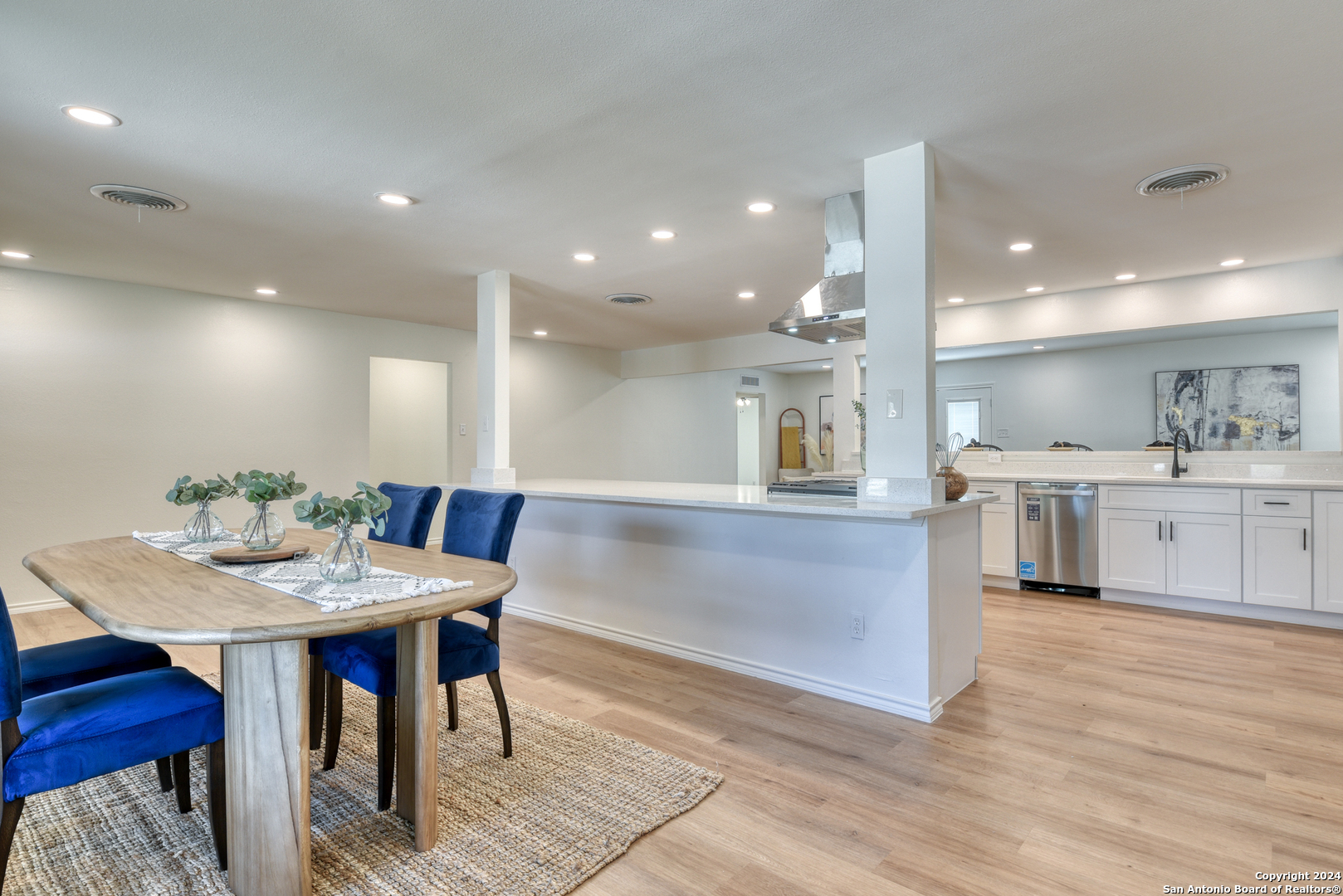 1006 TAMWORTH DR