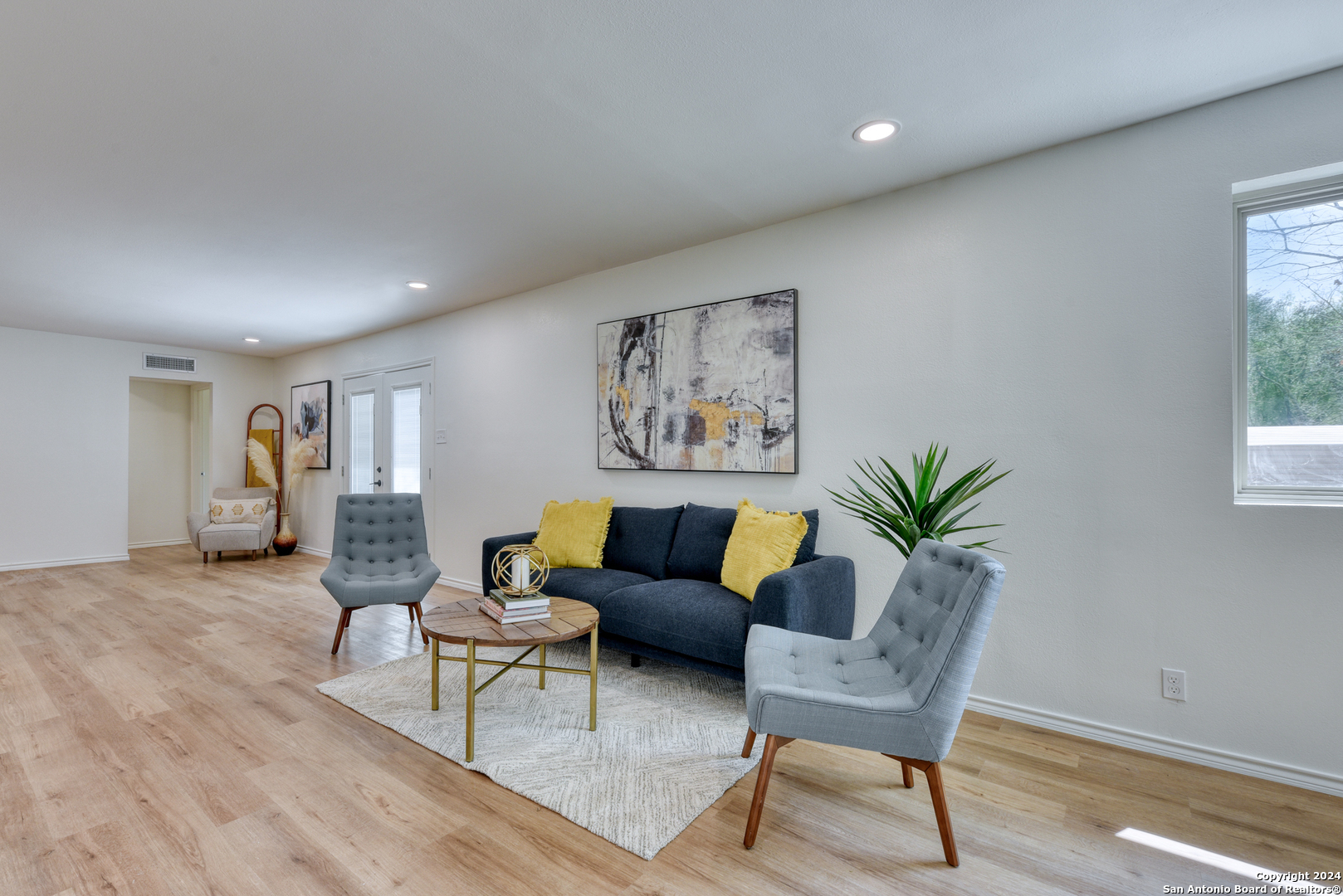 1006 TAMWORTH DR