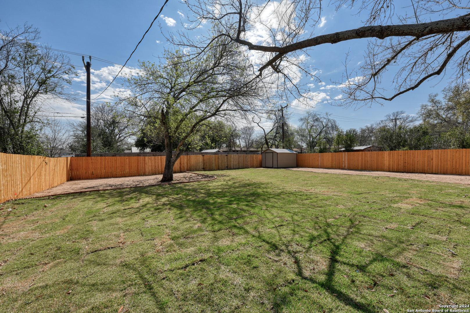 1006 TAMWORTH DR