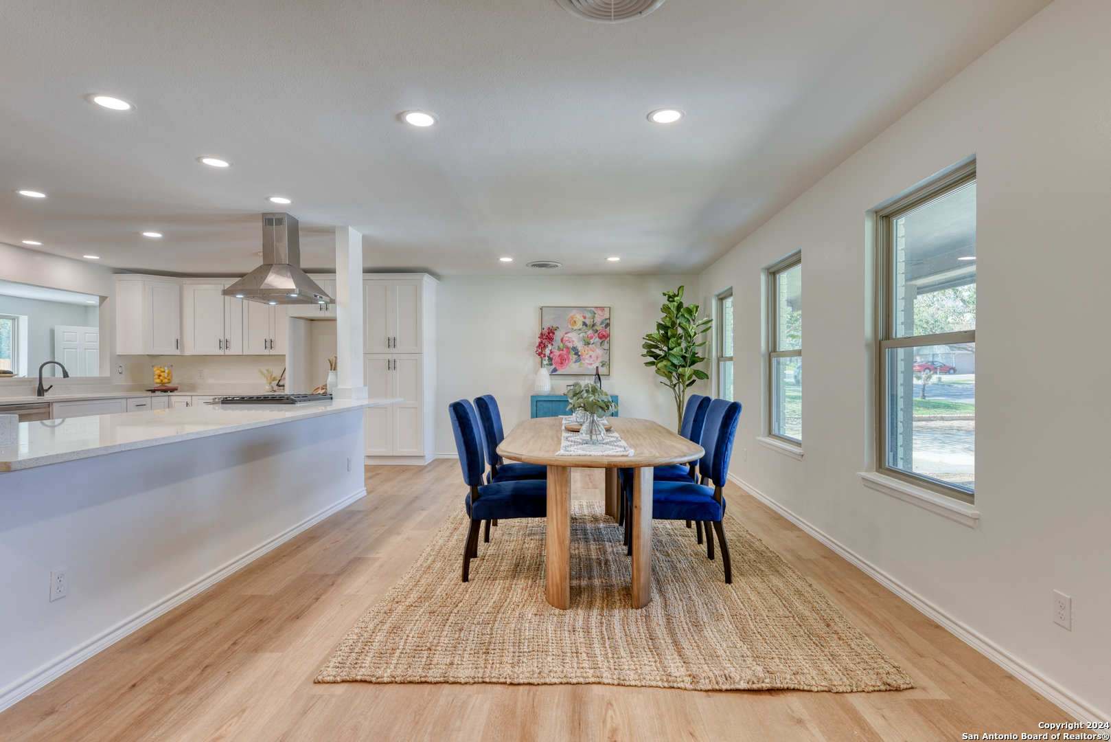 1006 TAMWORTH DR