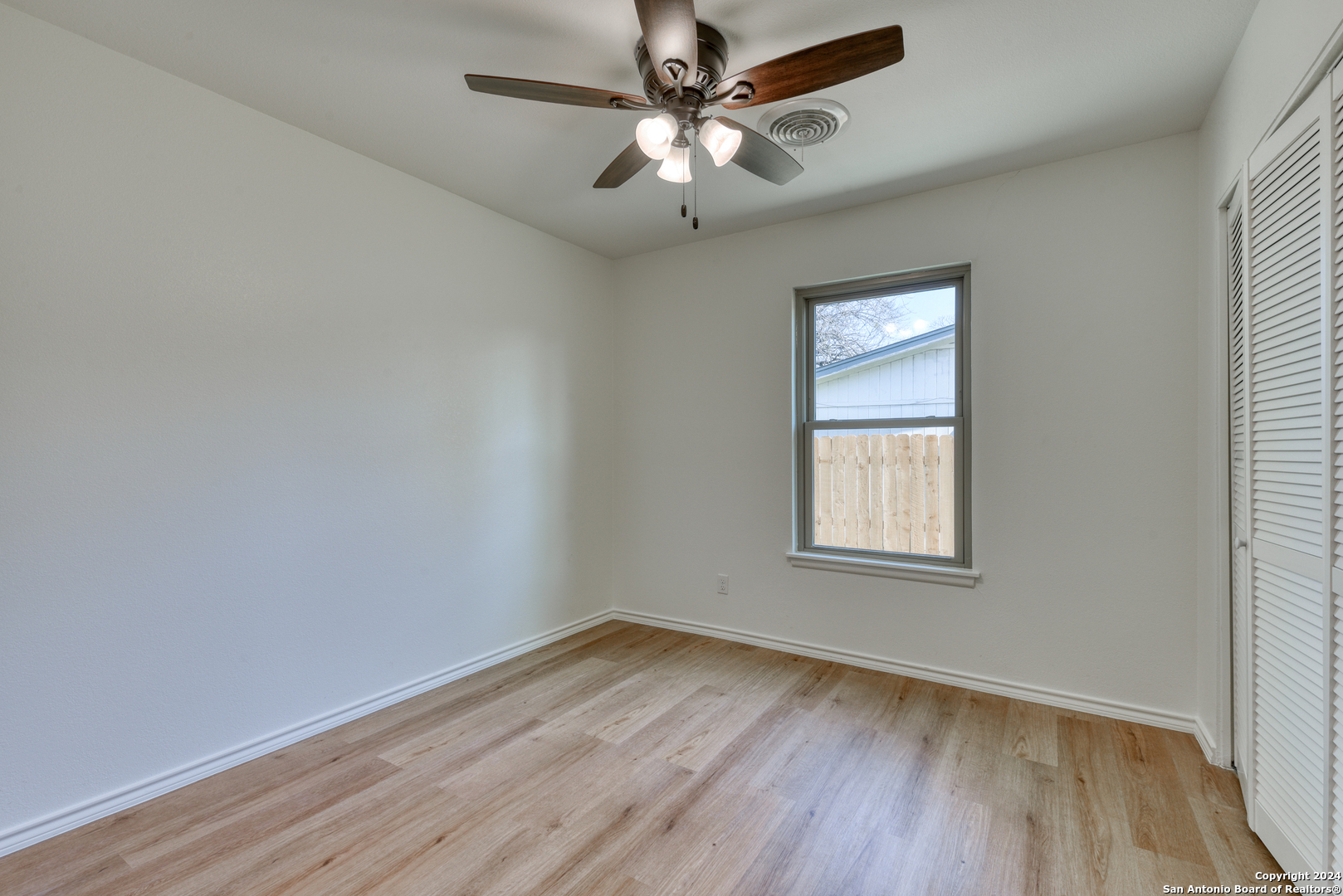 1006 TAMWORTH DR