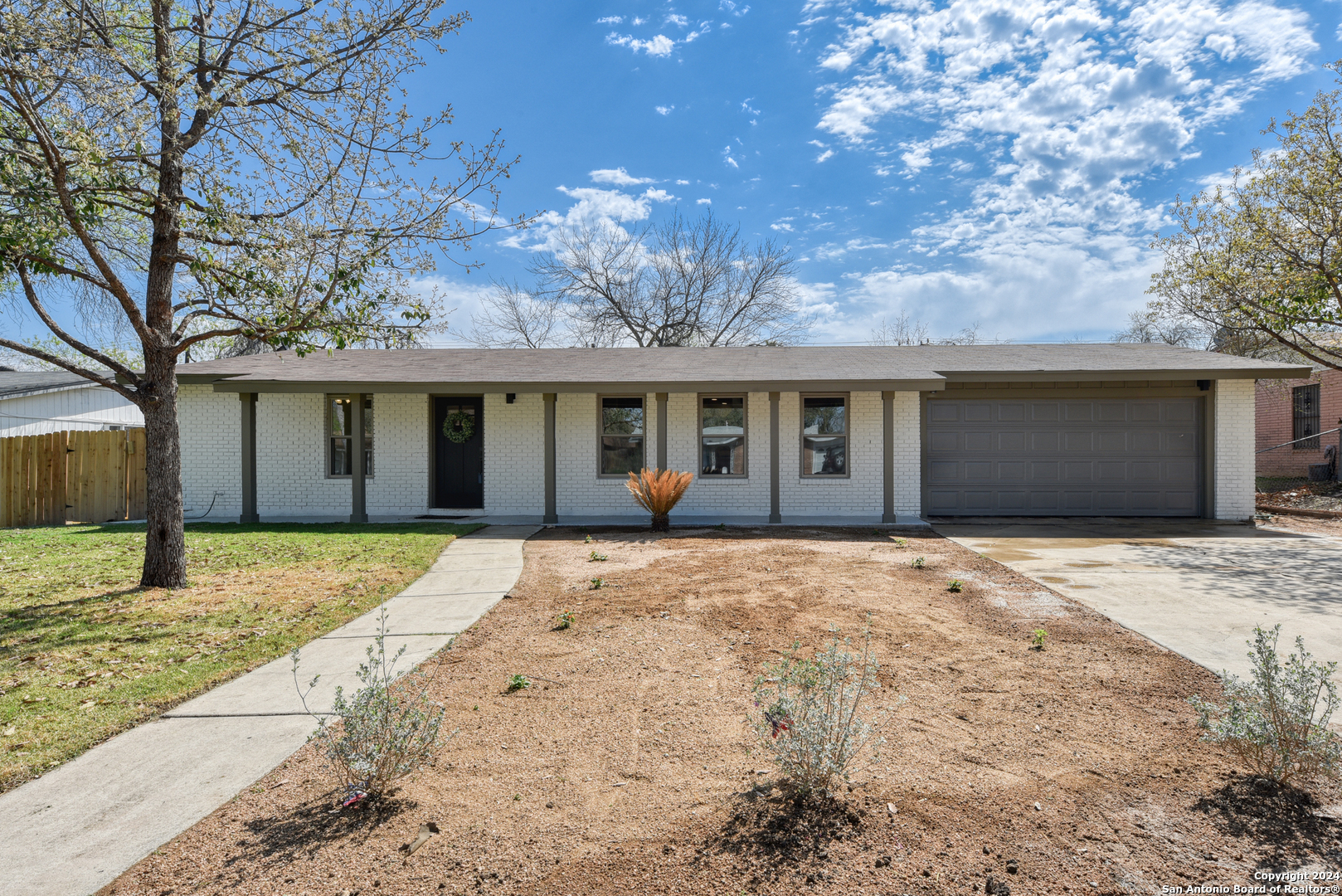 1006 TAMWORTH DR