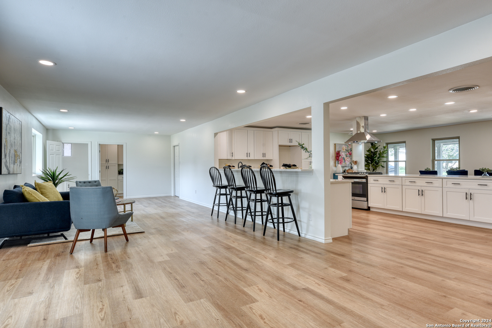 1006 TAMWORTH DR