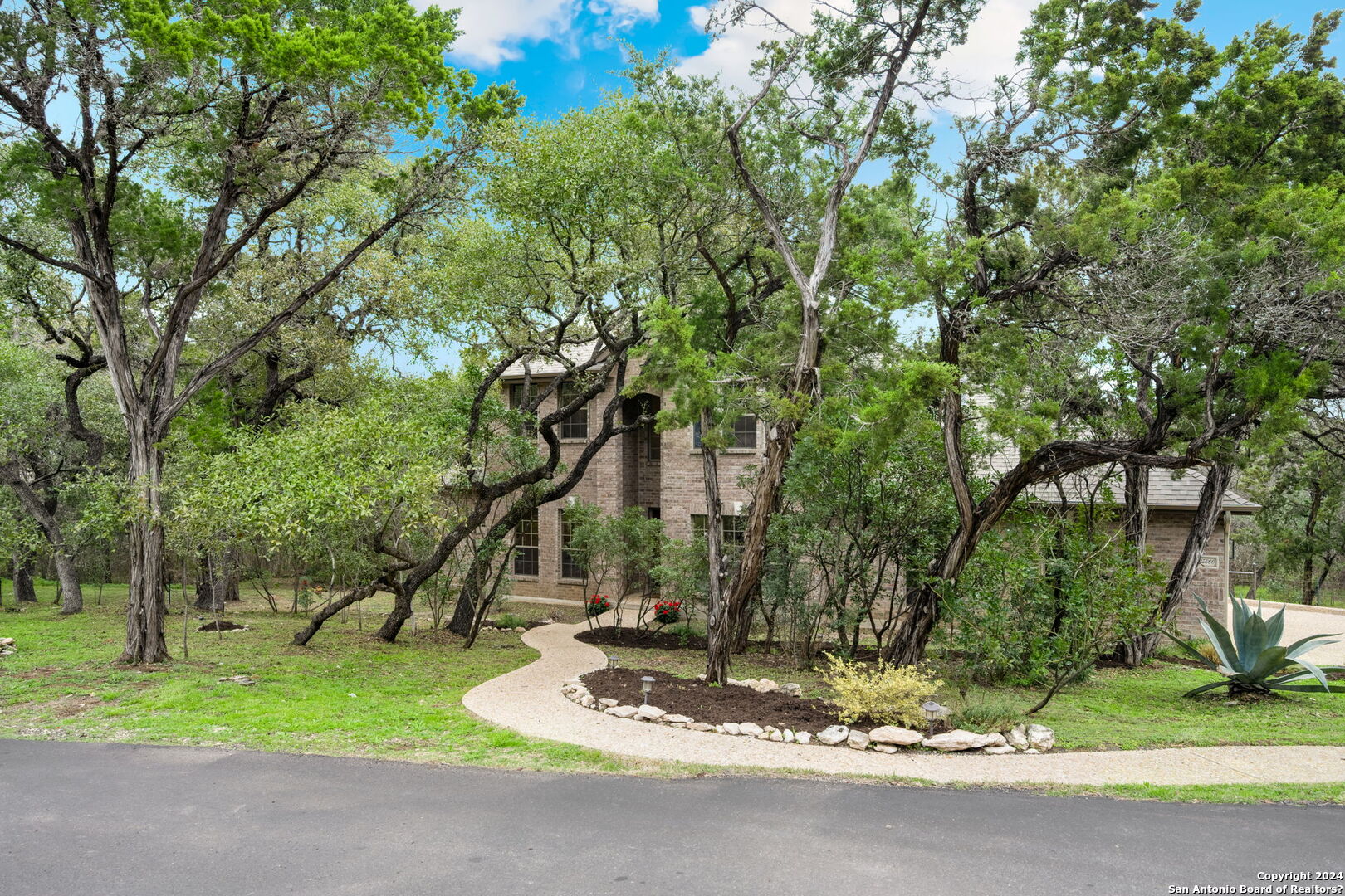 15660 CHINQUAPIN