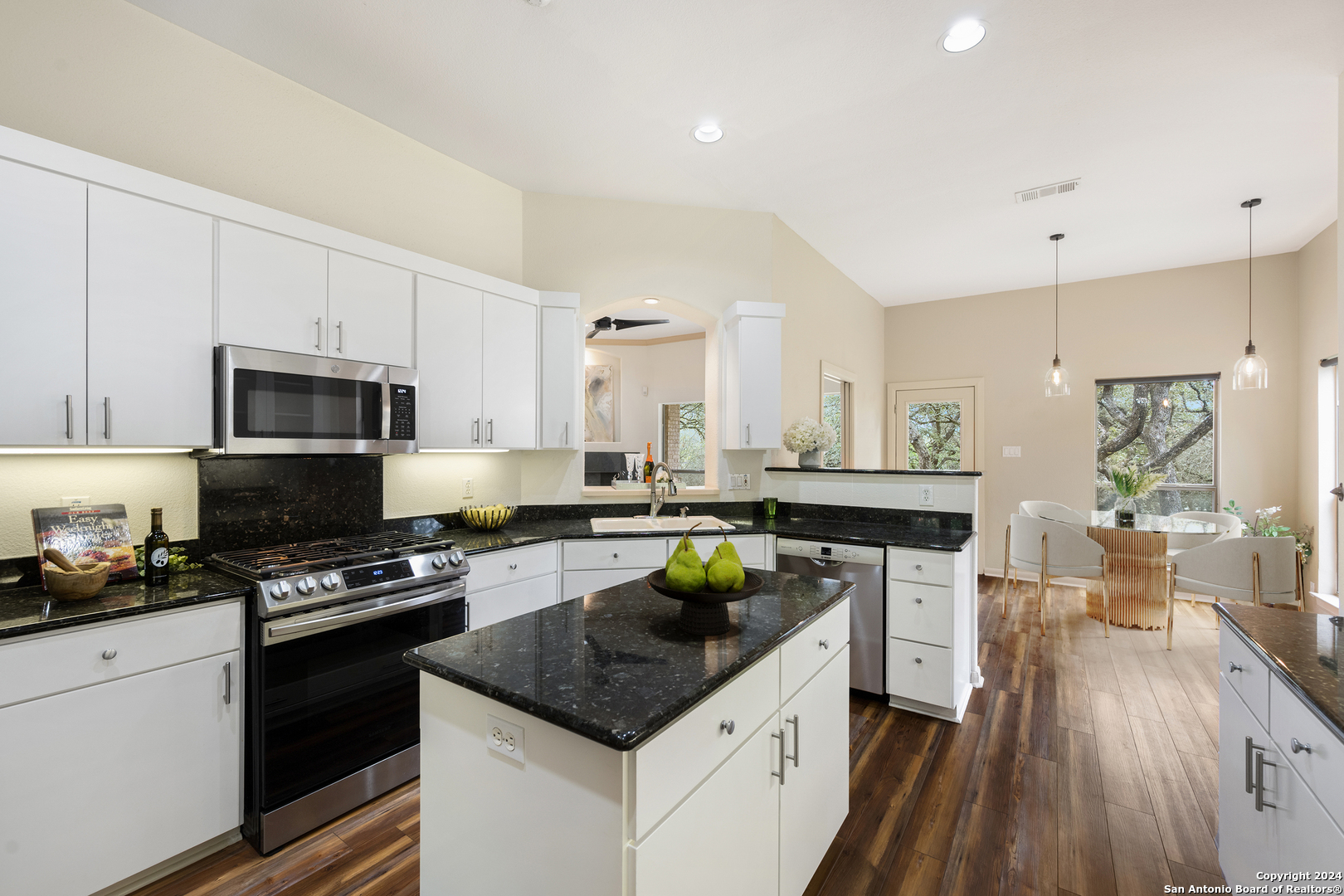 15660 CHINQUAPIN