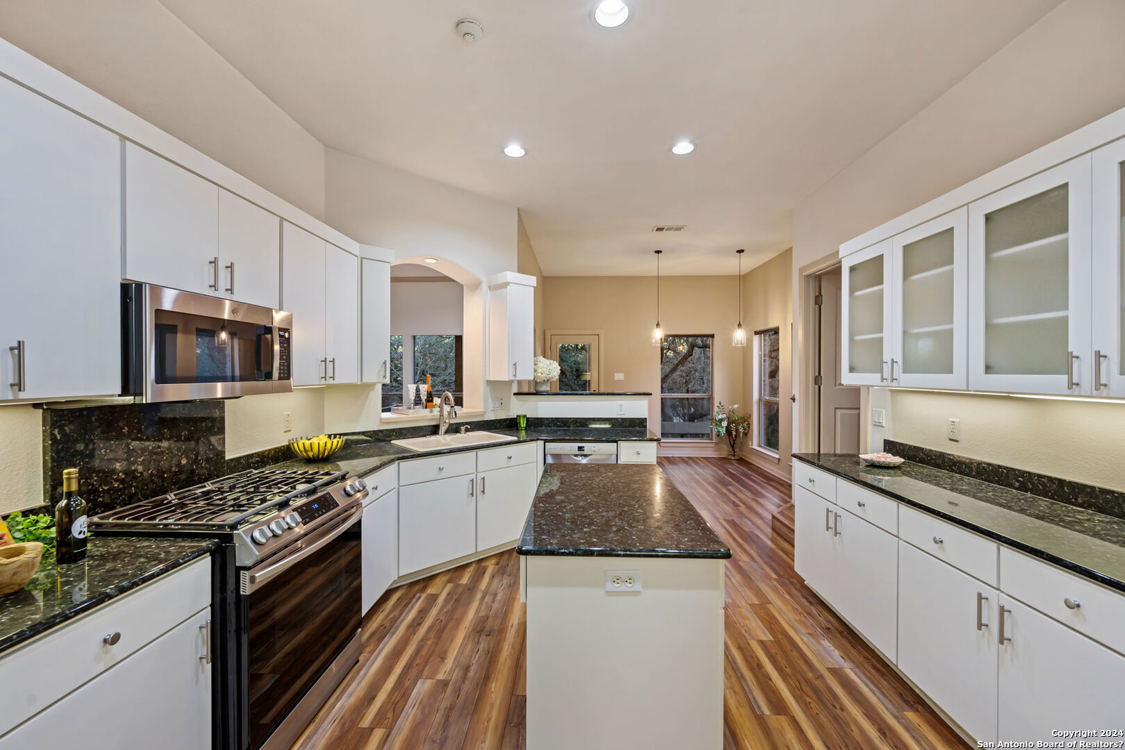 15660 CHINQUAPIN