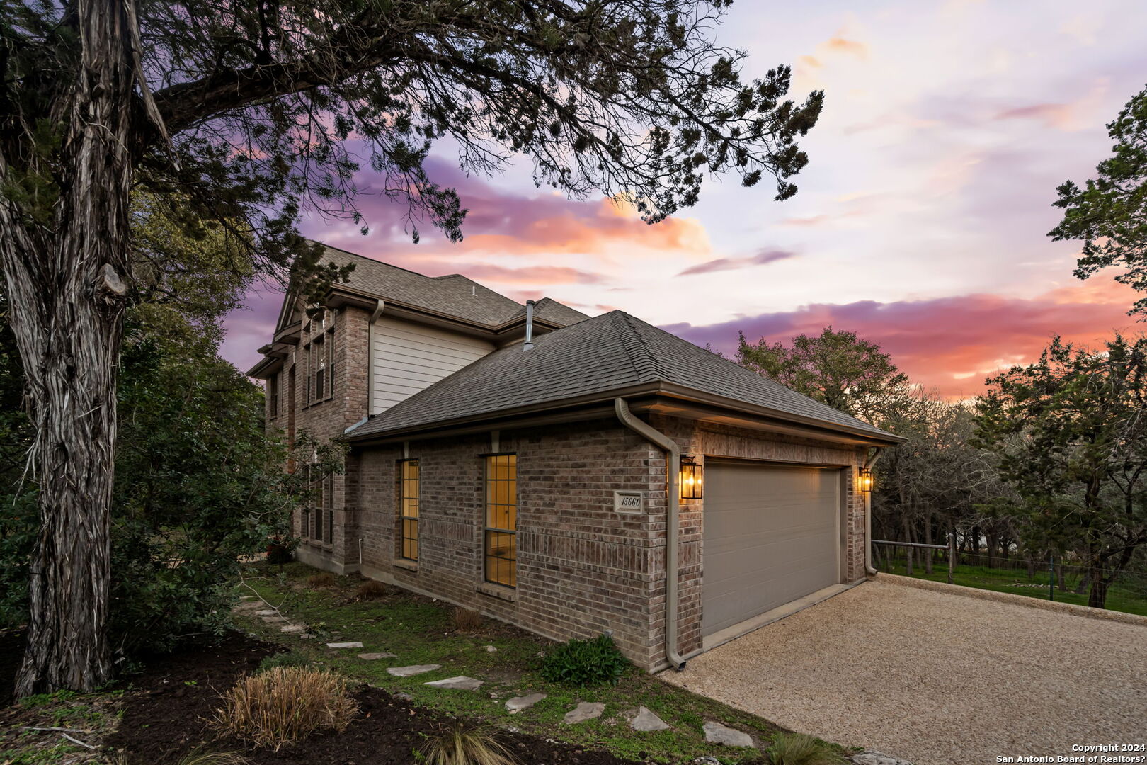 15660 CHINQUAPIN