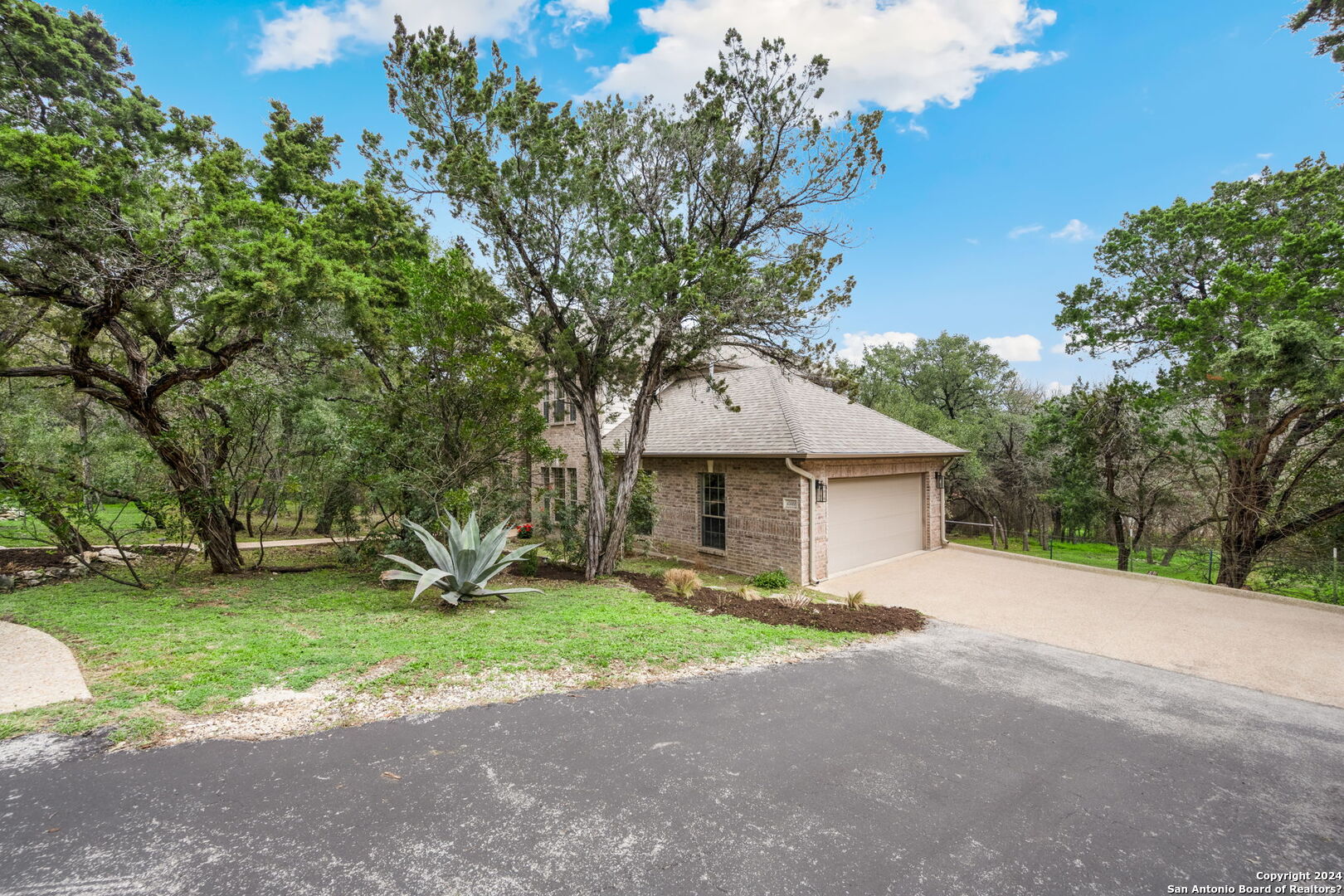 15660 CHINQUAPIN